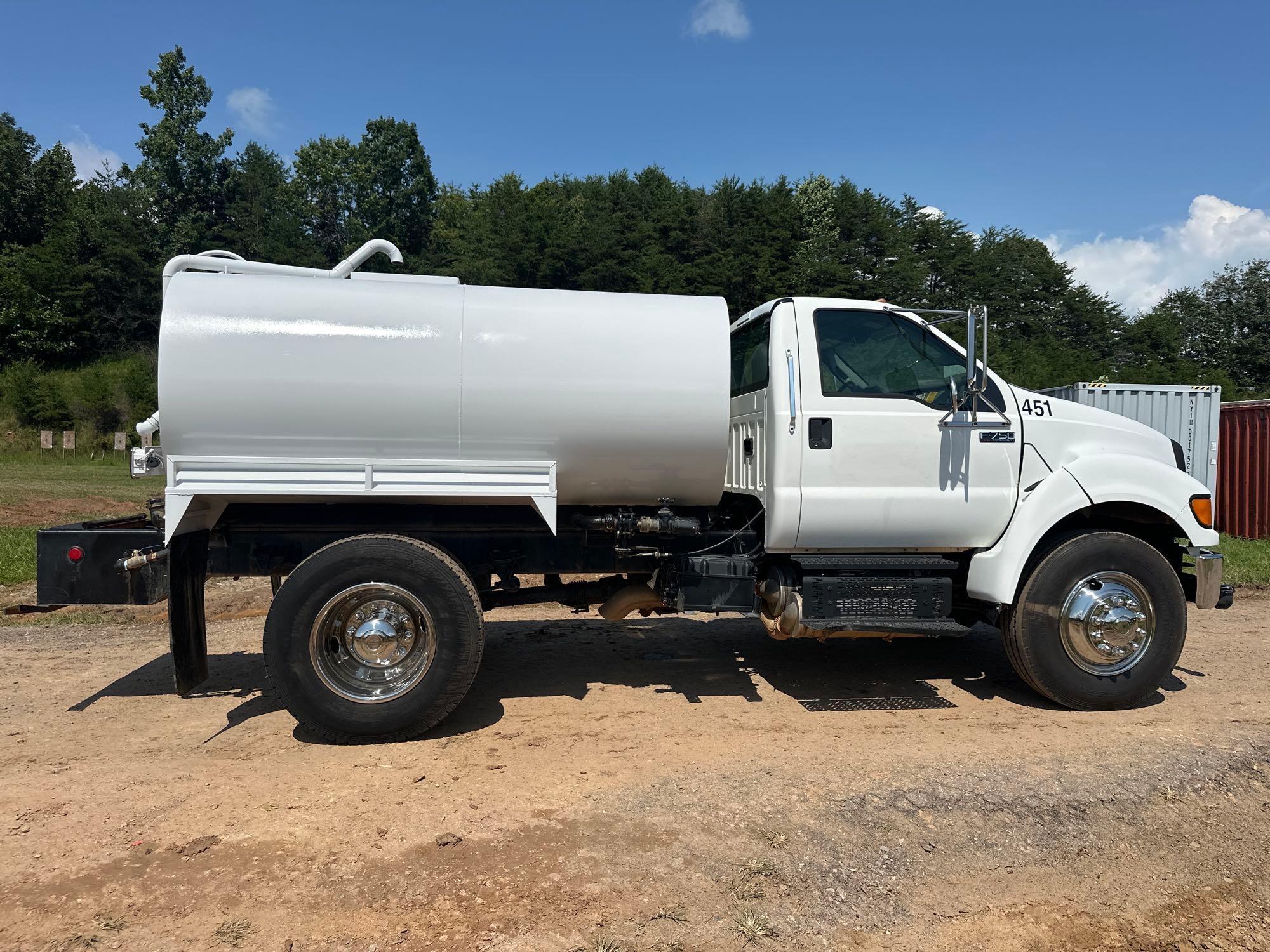 2012 Ford F750