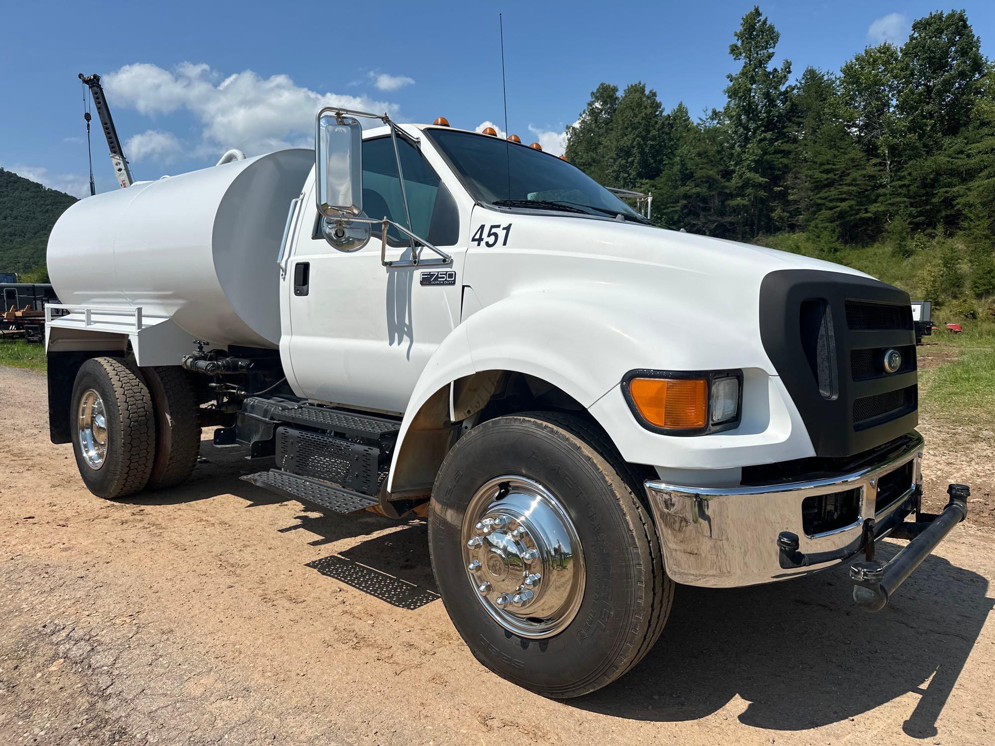 2012 Ford F750