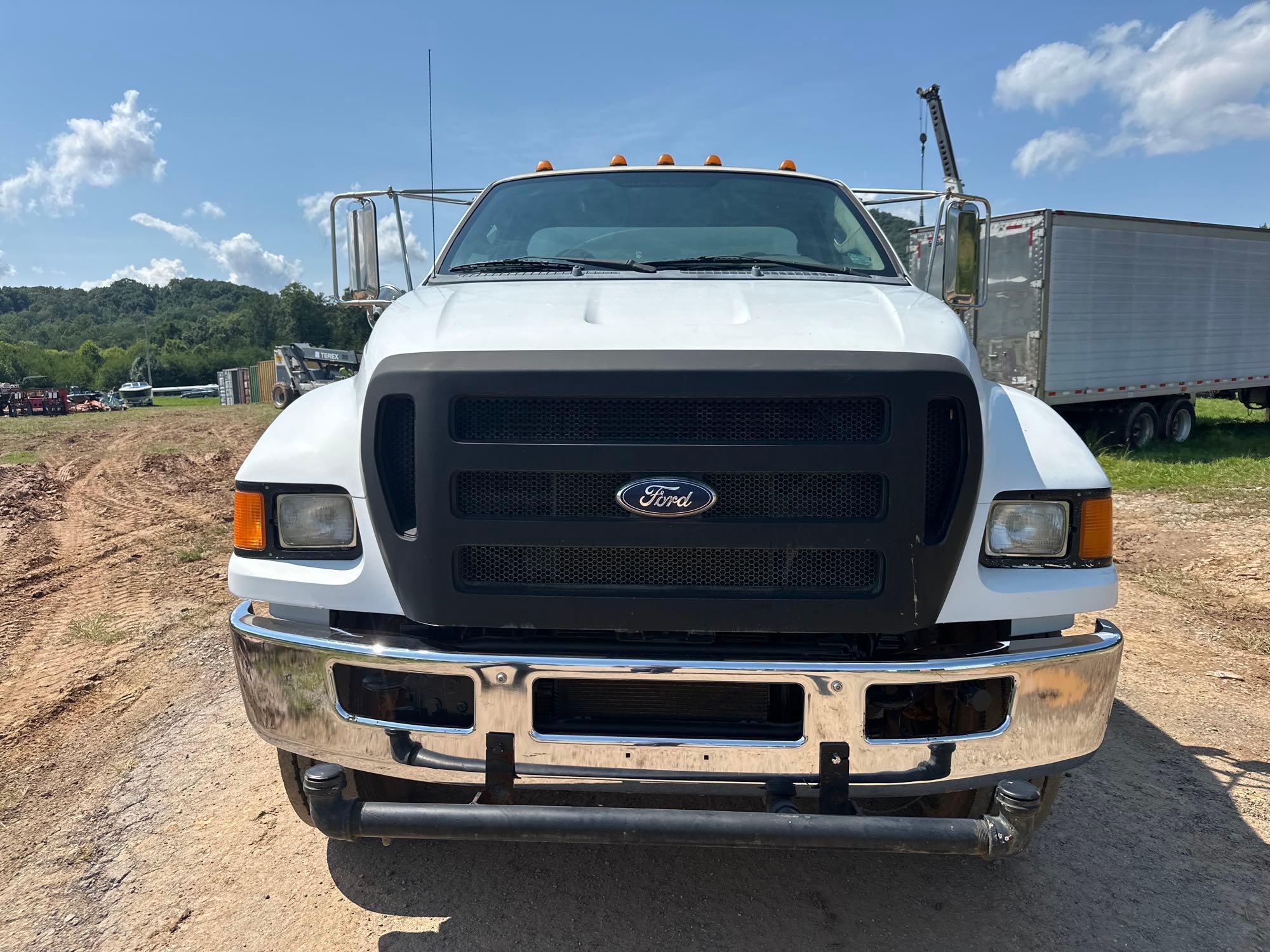 2012 Ford F750