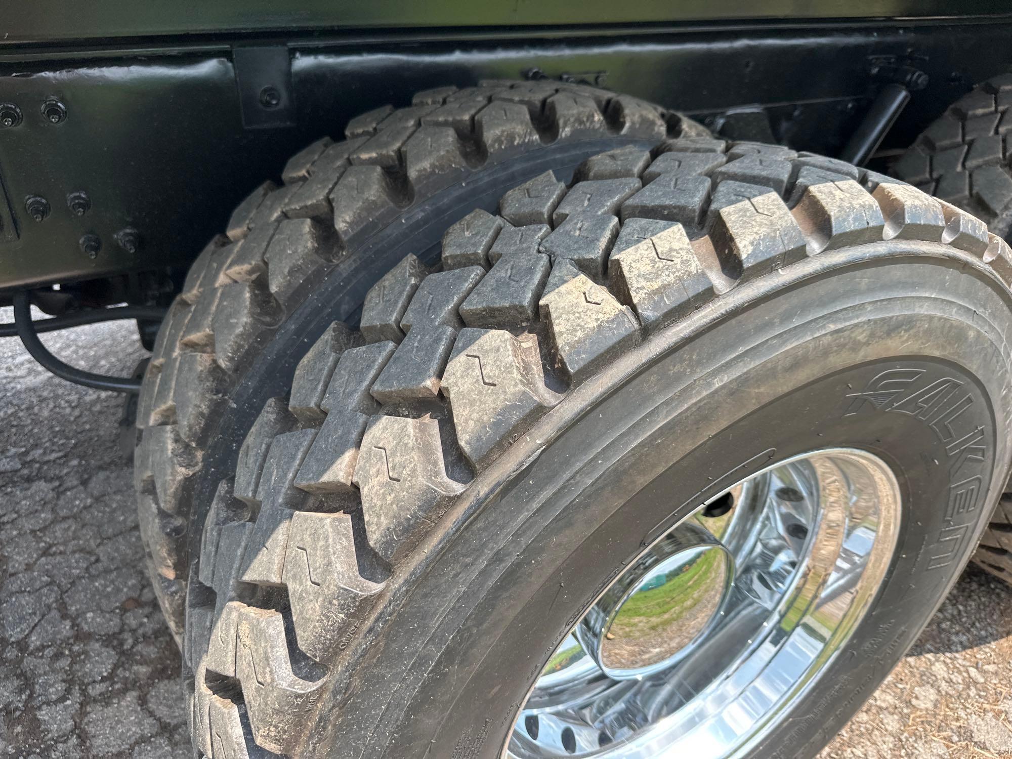 2016 Mack GU713