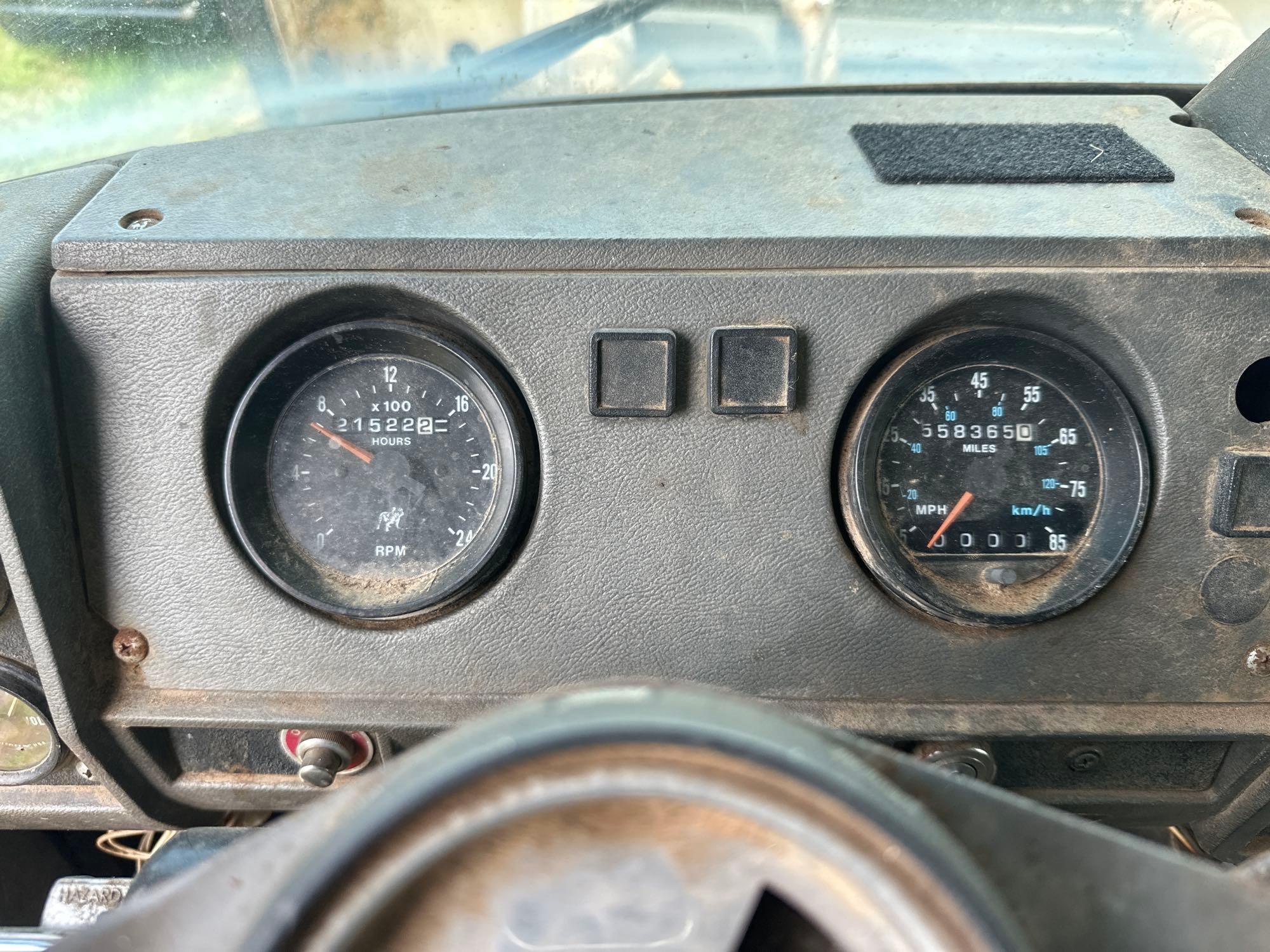 1999 Mack RD690S