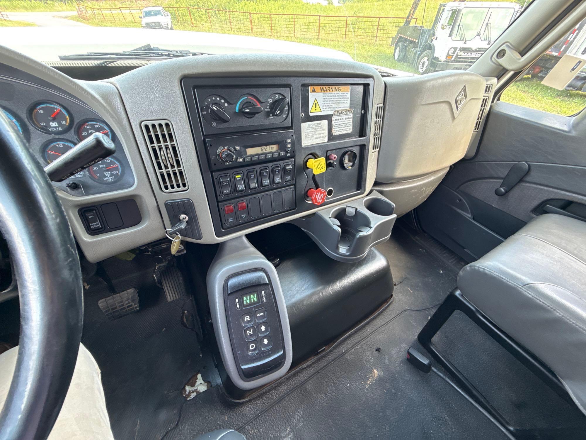 2014 International WORKSTAR