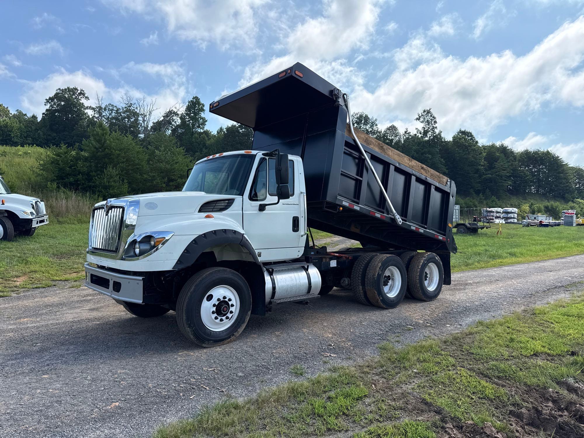 2014 International WORKSTAR