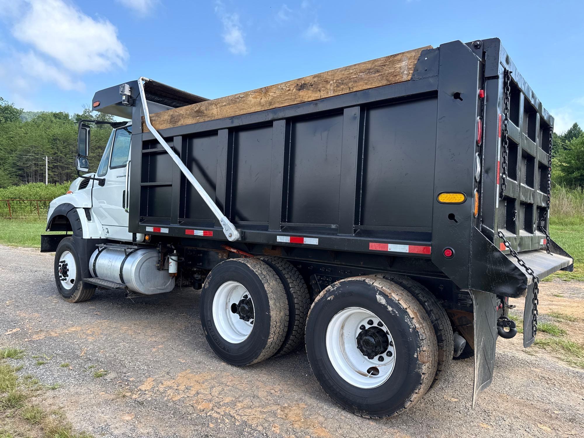 2014 International WORKSTAR