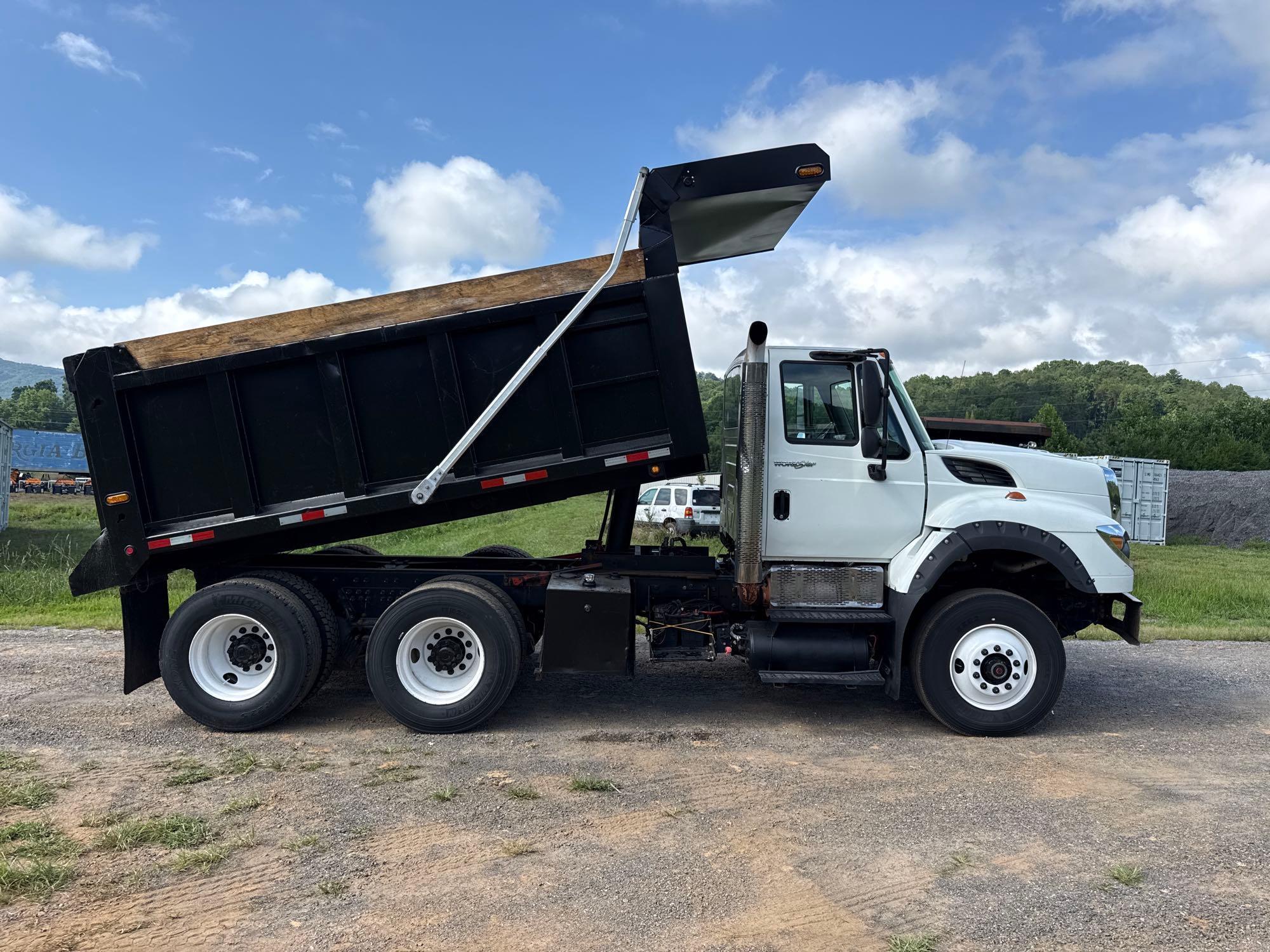 2014 International WORKSTAR