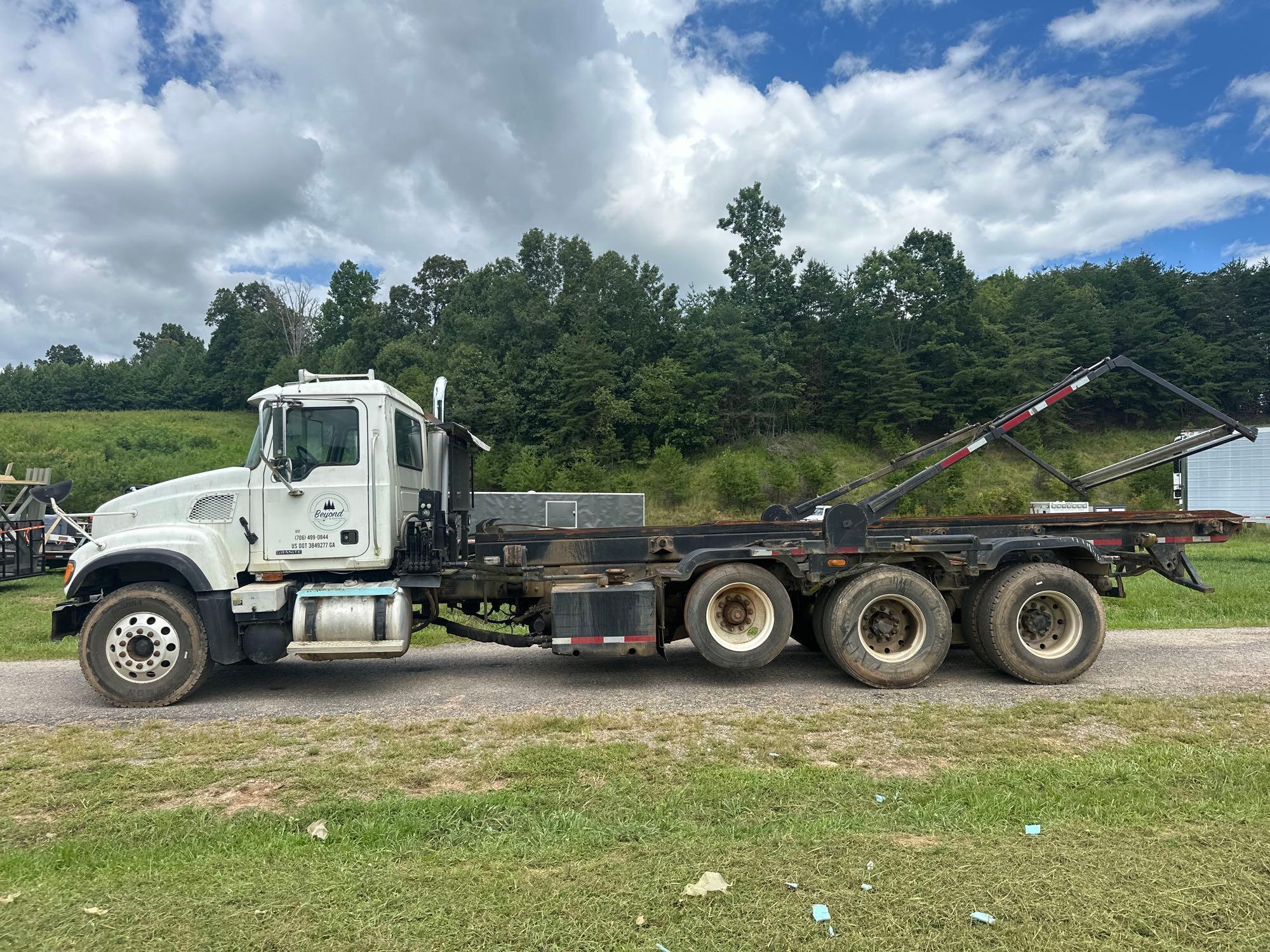 2007 Mack CV713 GRANITE