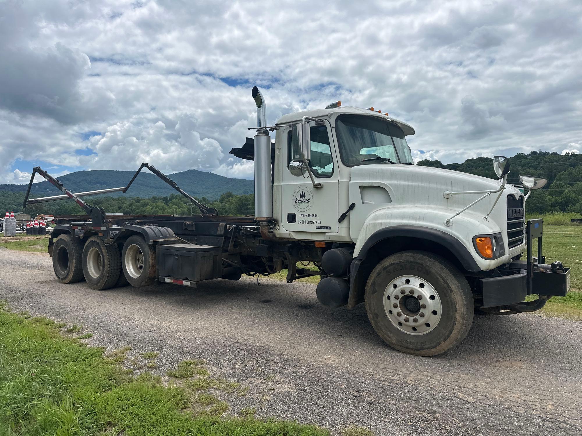 2007 Mack CV713 GRANITE