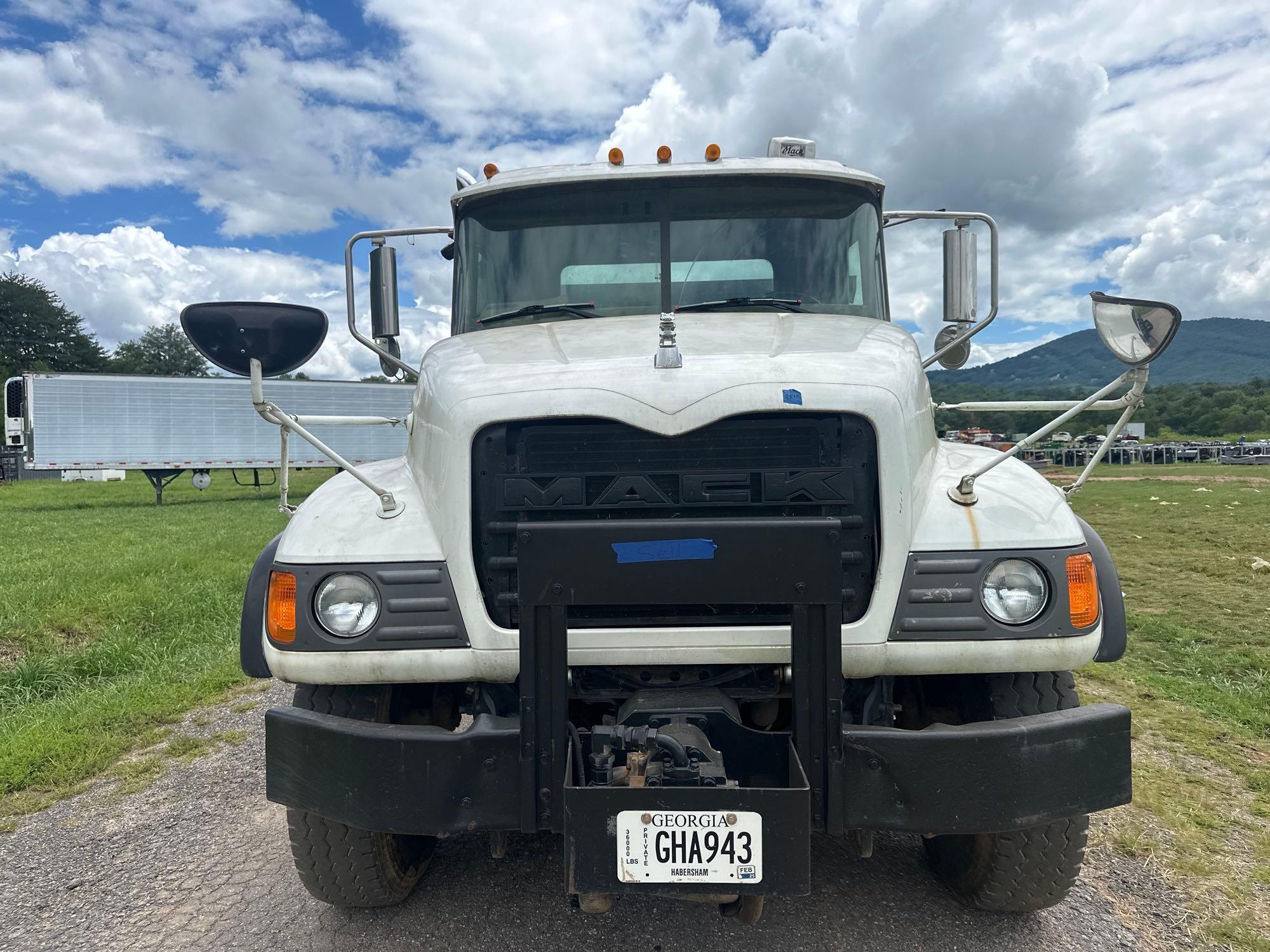2007 Mack CV713 GRANITE