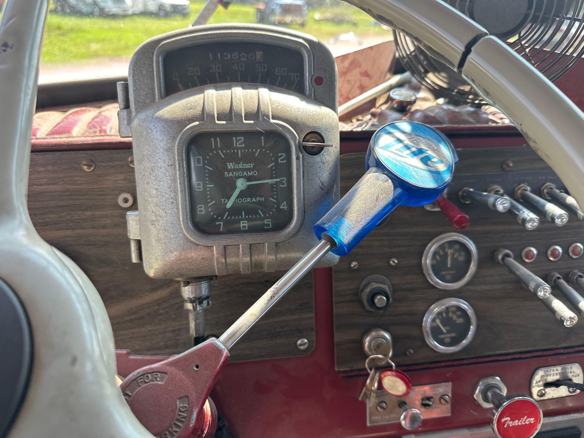 1967 Kenworth W925