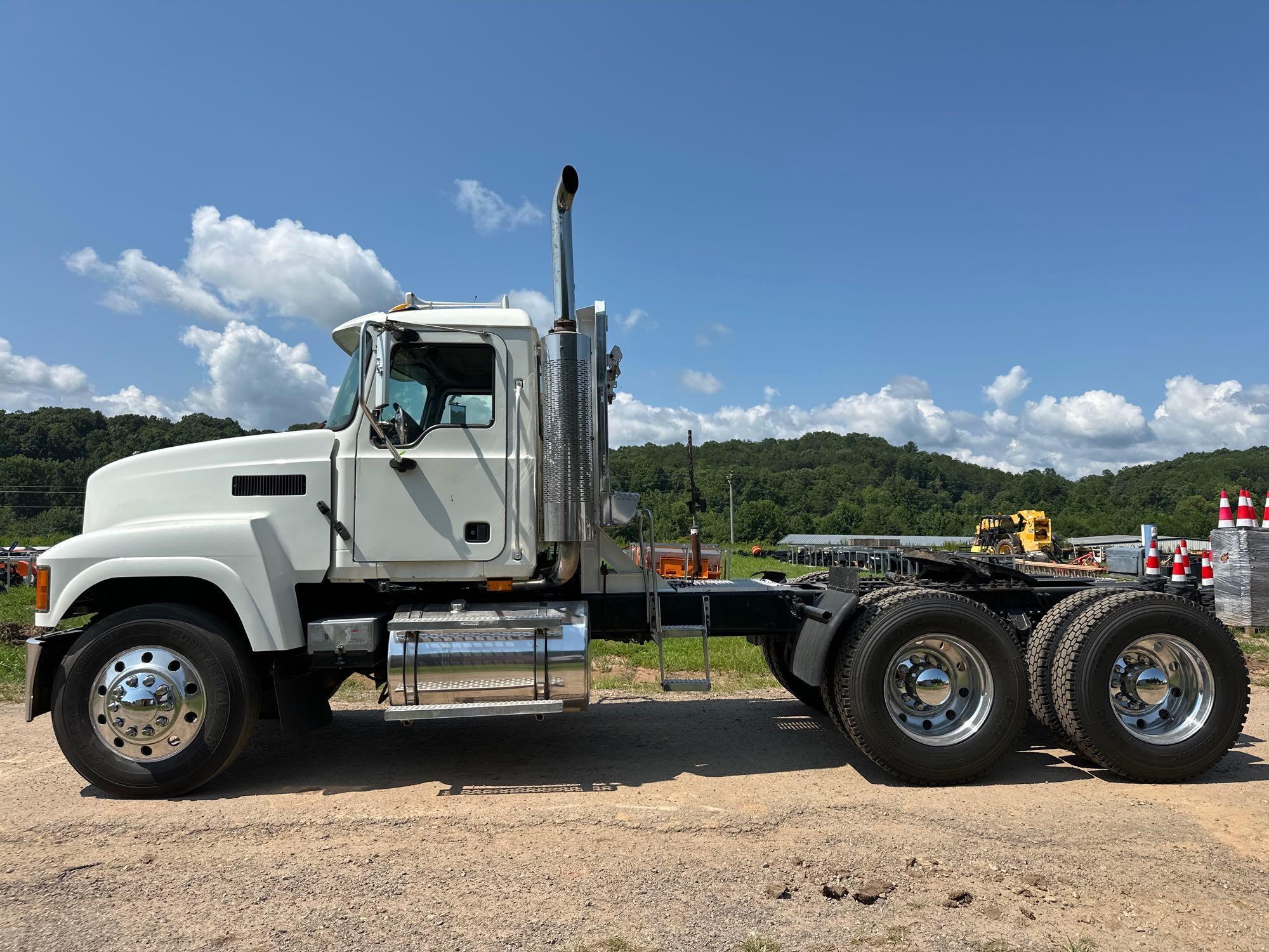 2007 Mack CHN613
