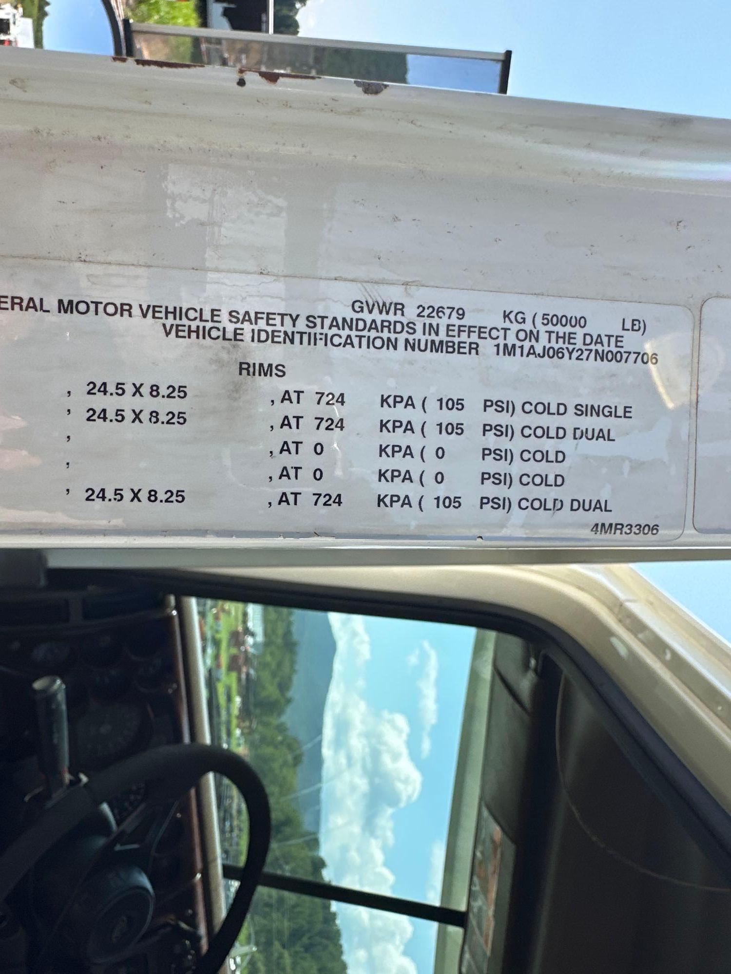 2007 Mack CHN613