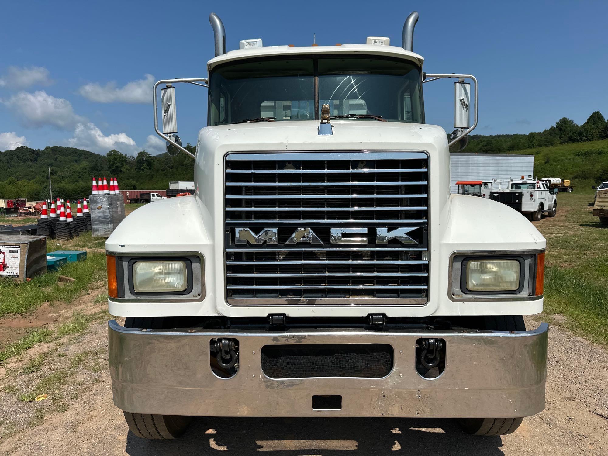 2007 Mack CHN613