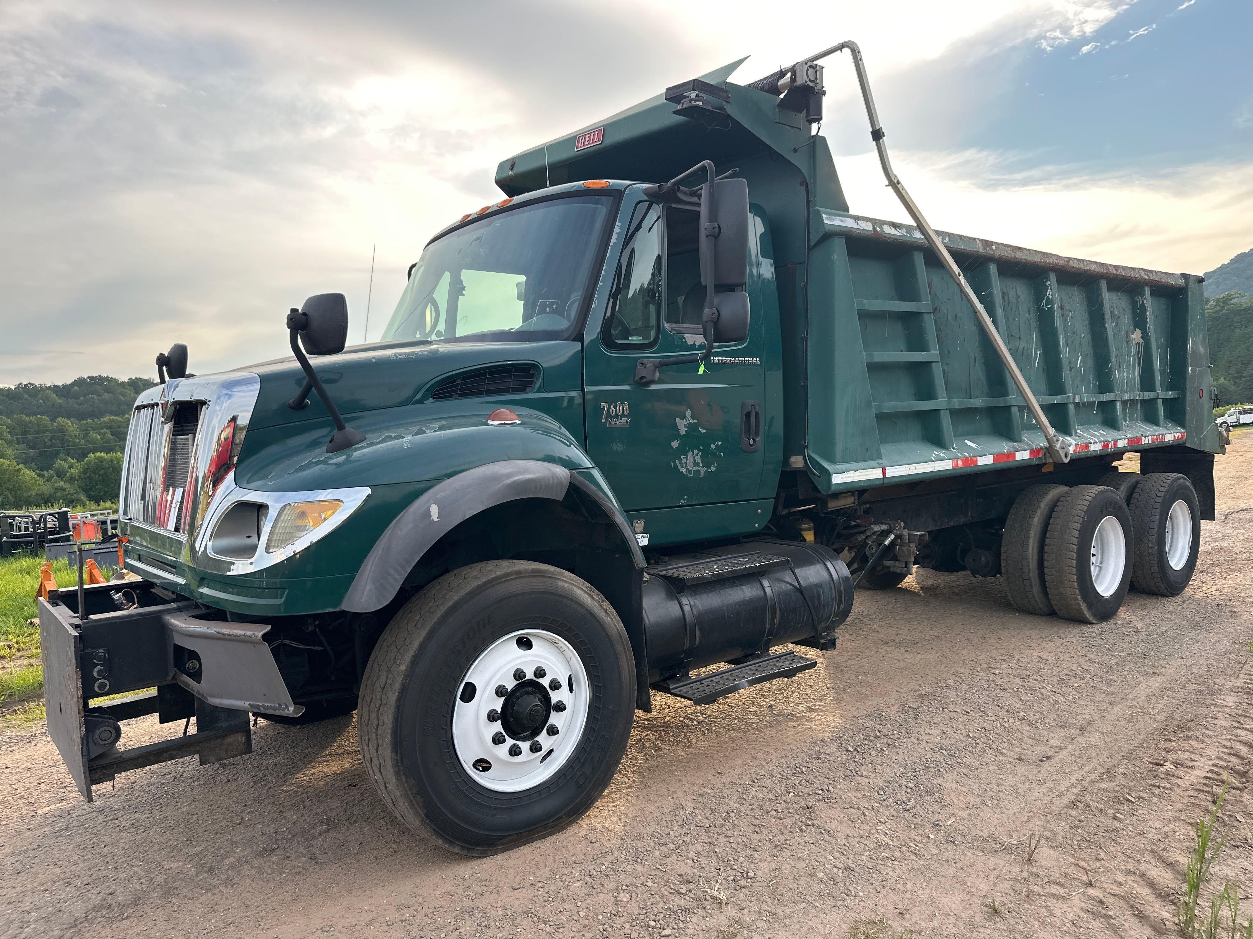 2005 International 7600
