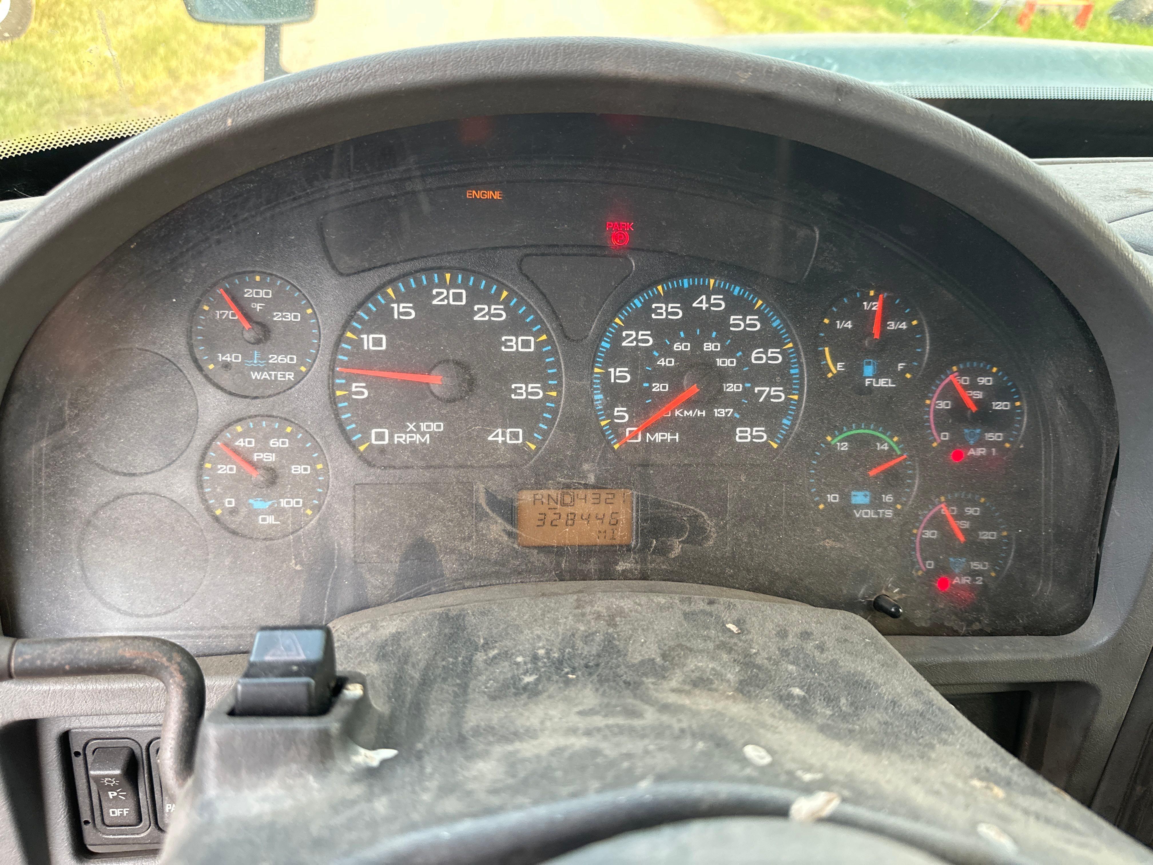 2005 International 7600