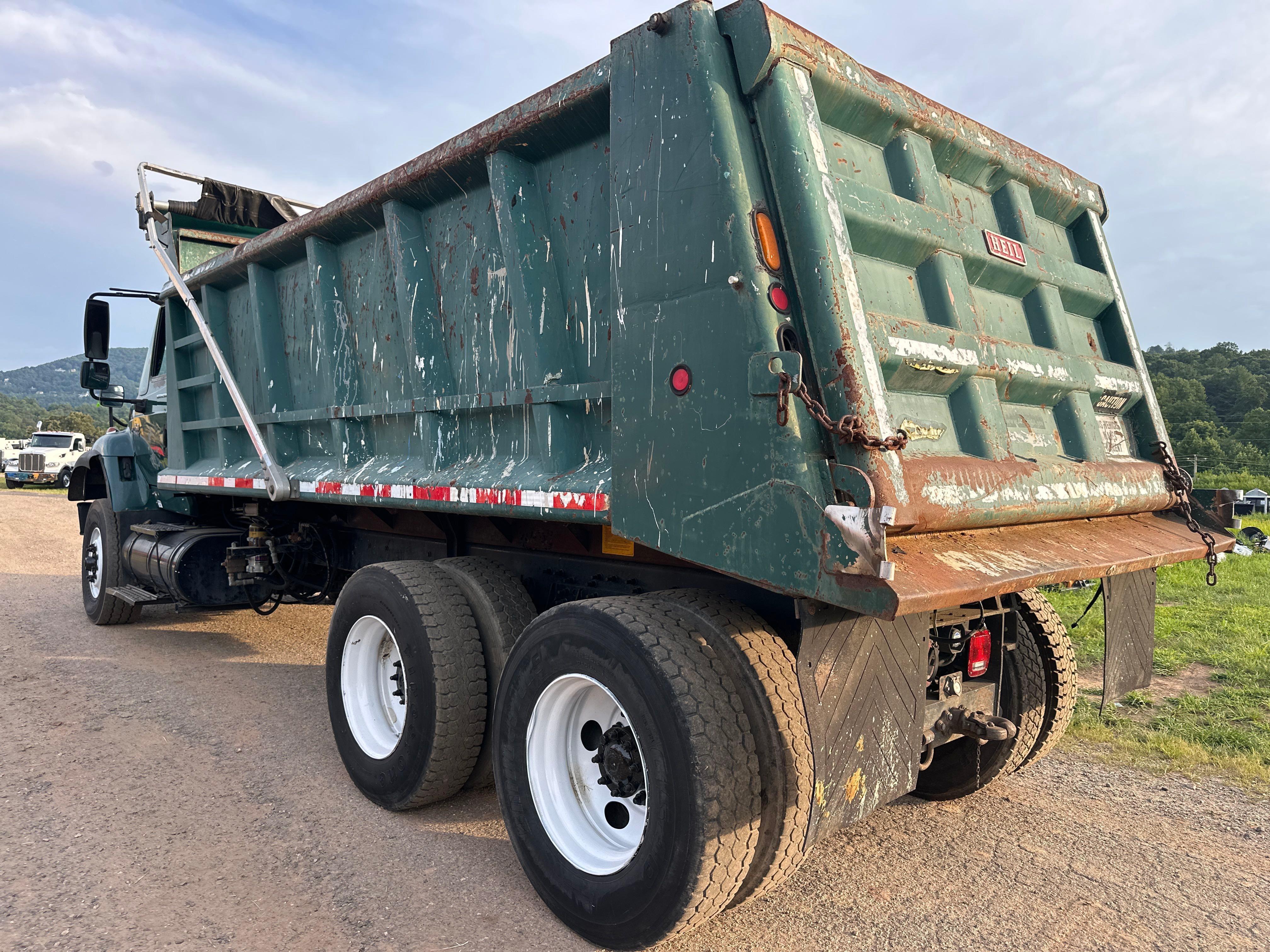 2005 International 7600