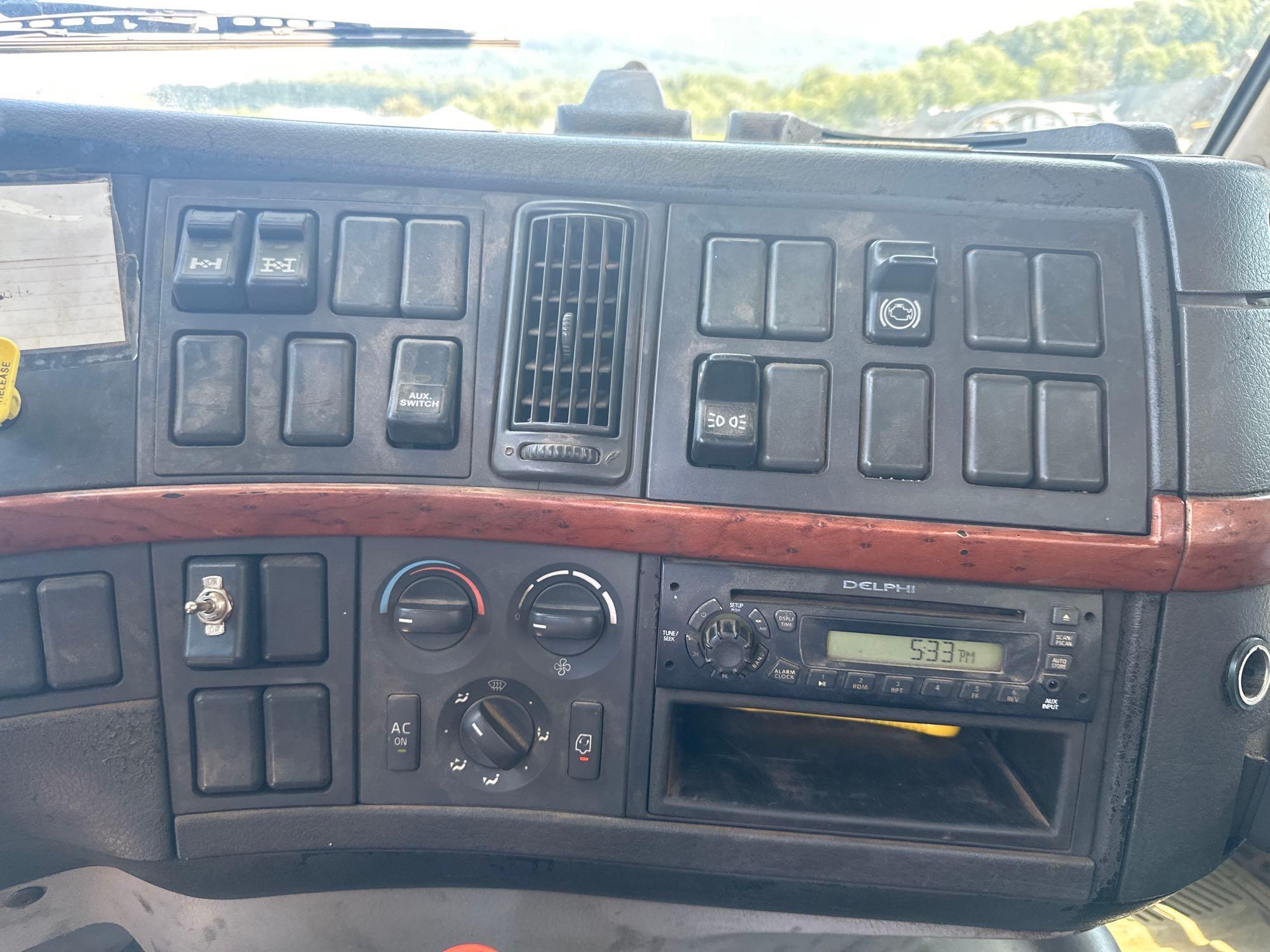 2006 Volvo VHD