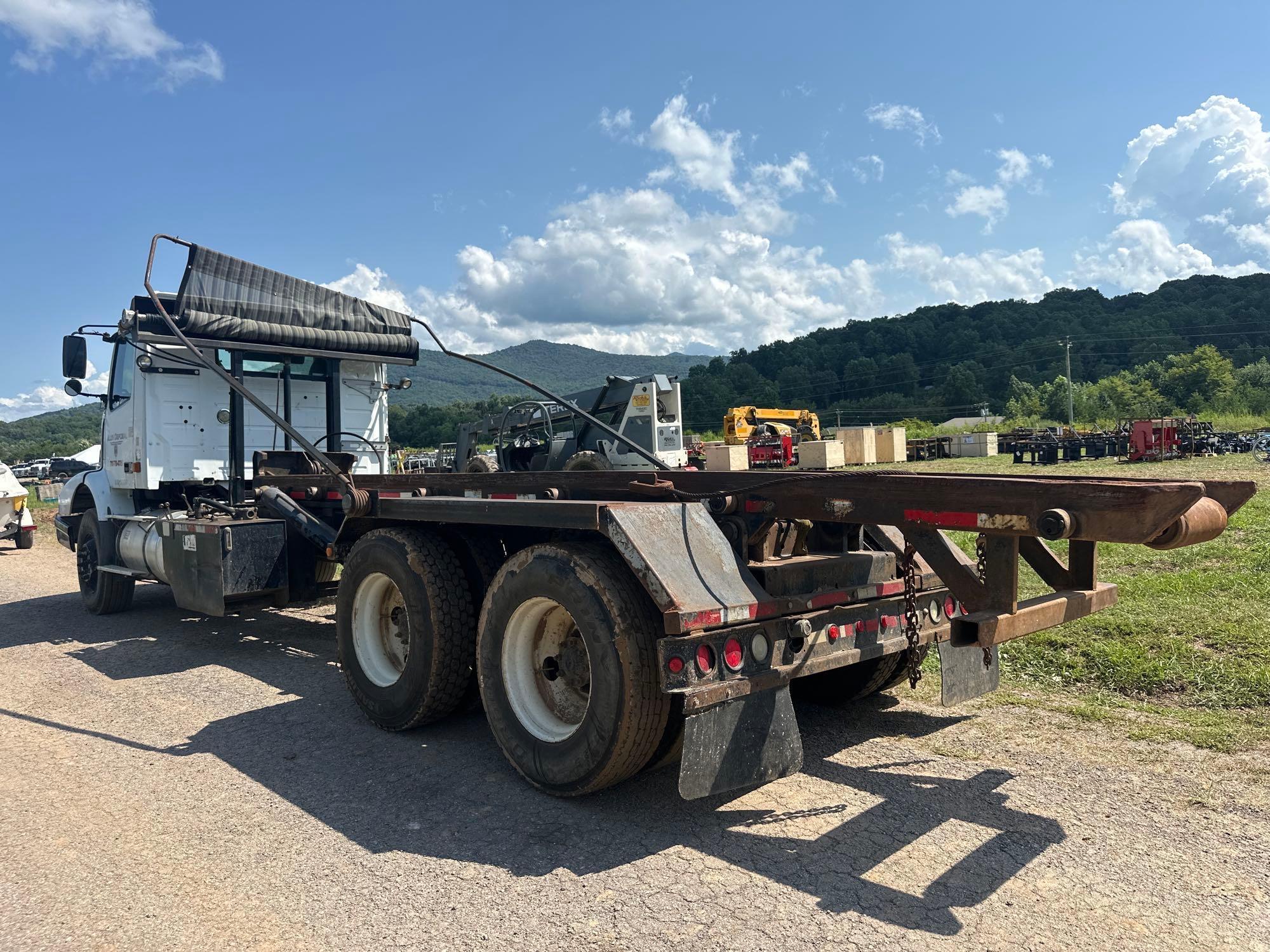 2006 Volvo VHD