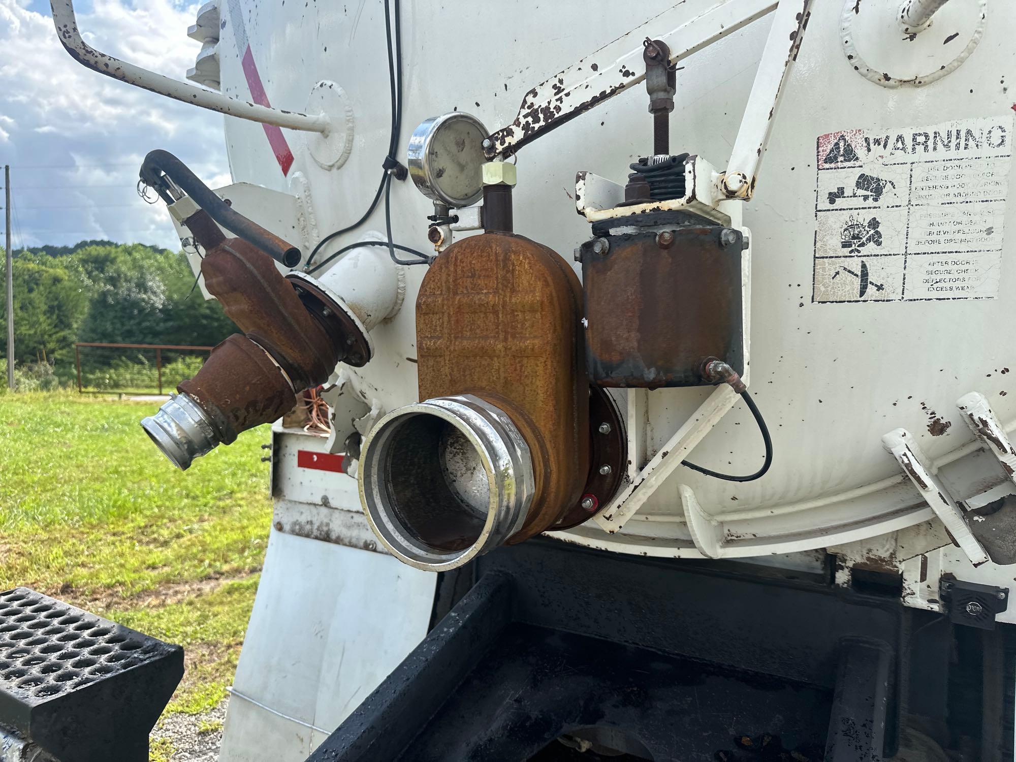 2005 International 7400