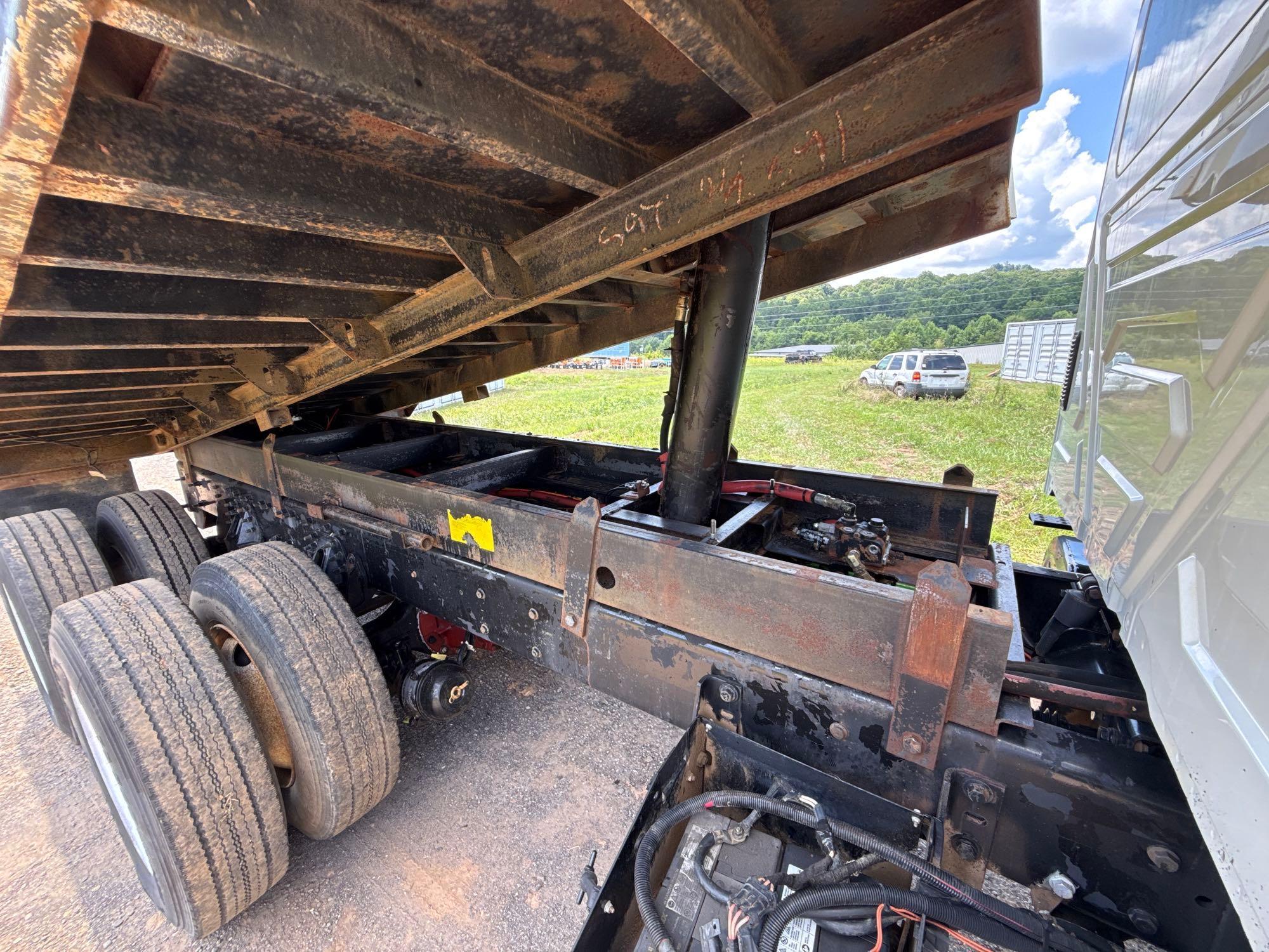 2006 International 7400