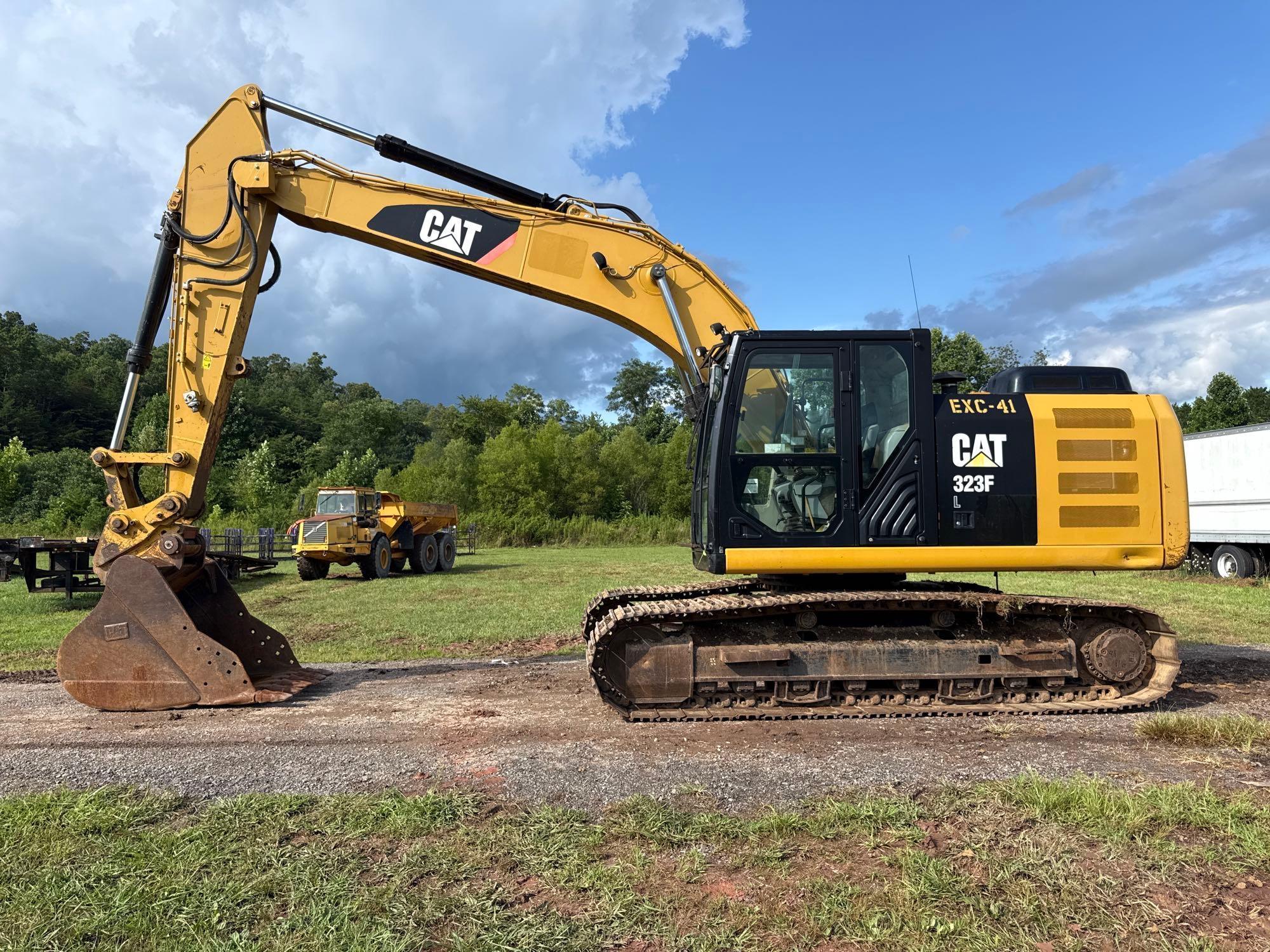 Caterpillar 323FL