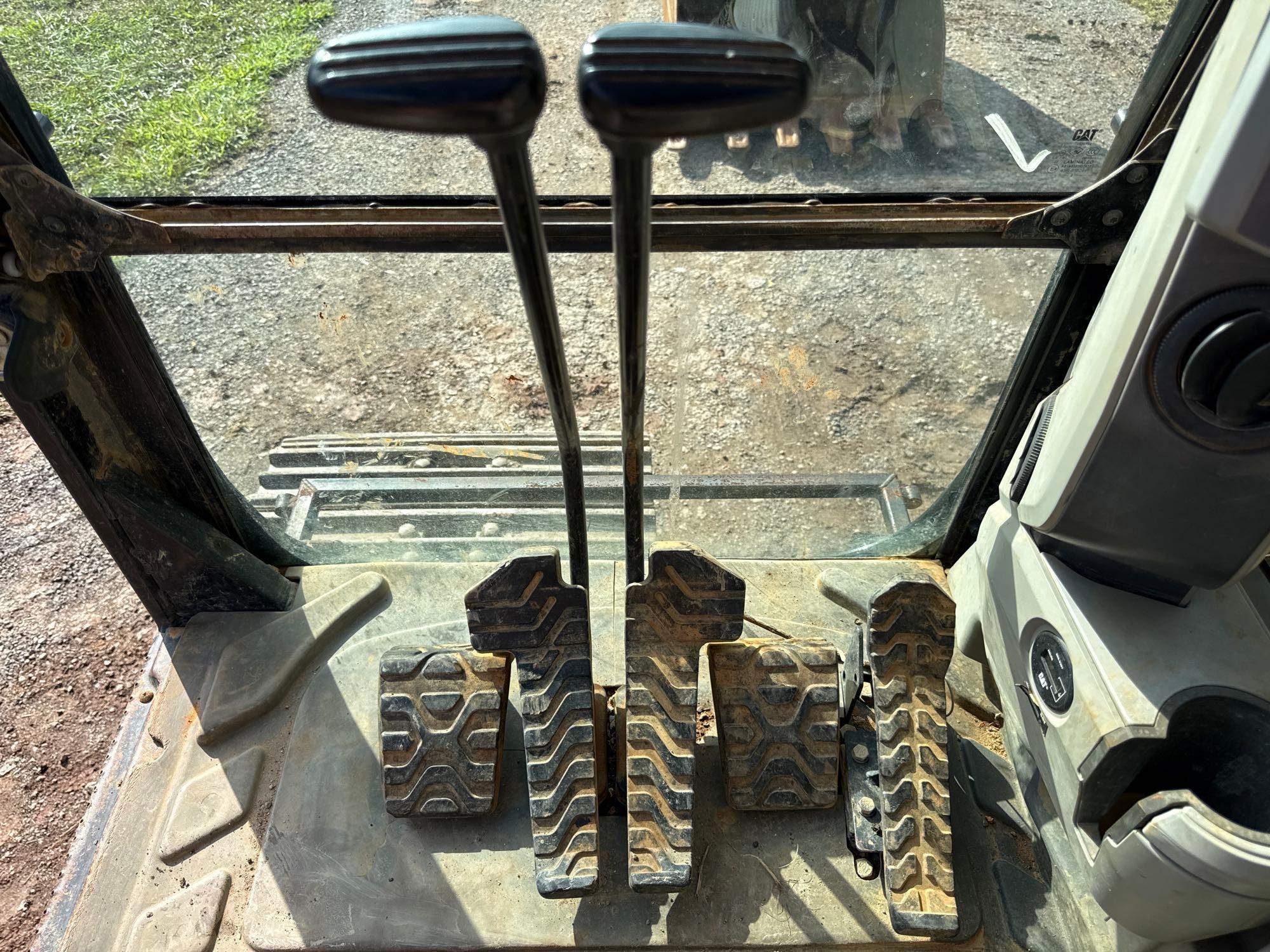 Caterpillar 323FL