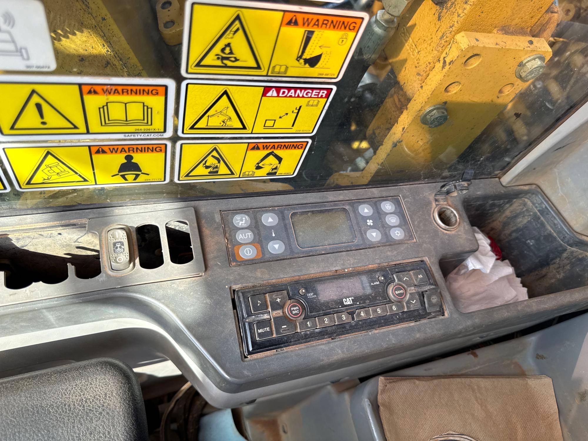 Caterpillar 323FL