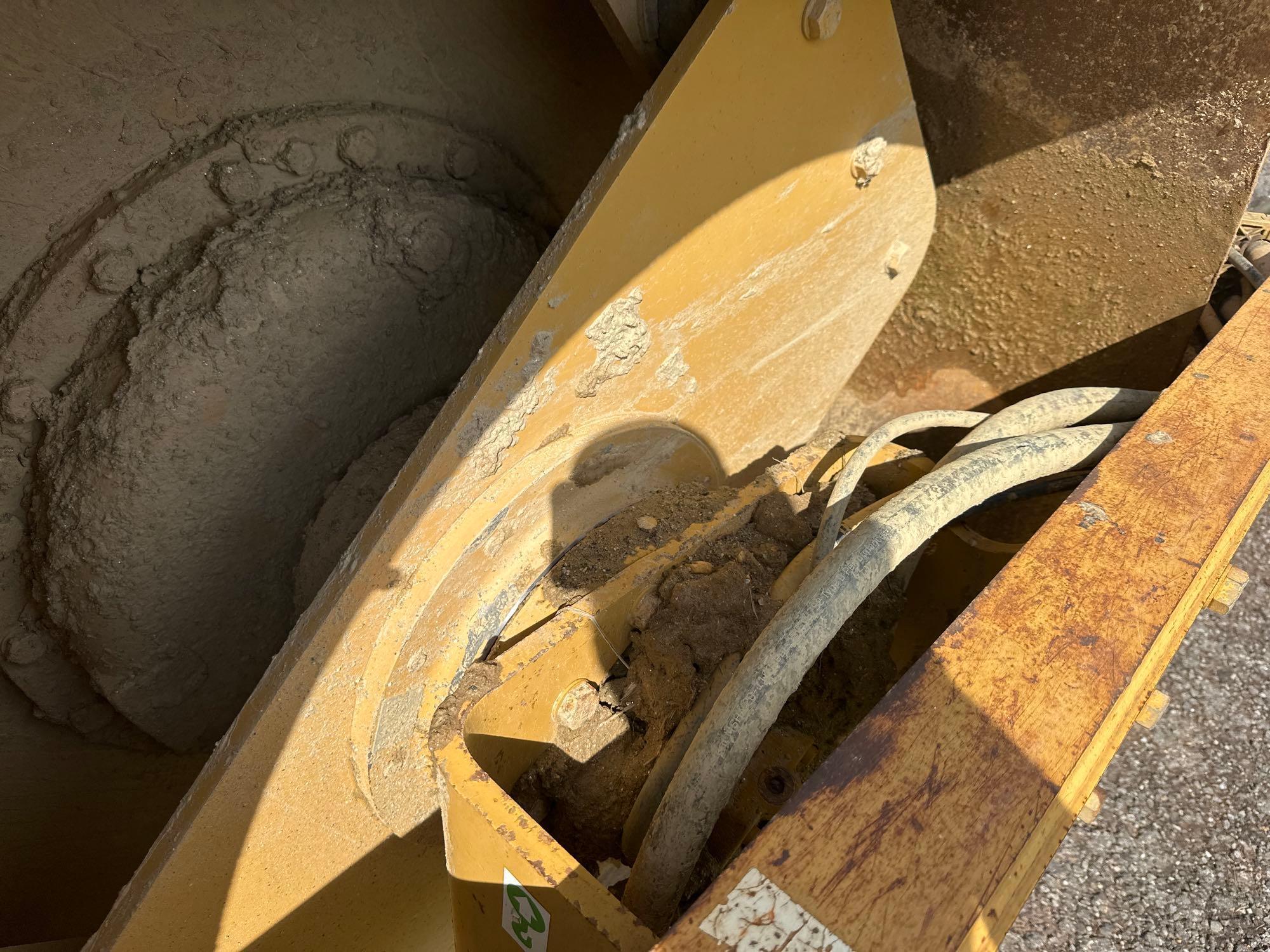Caterpillar CS-563C