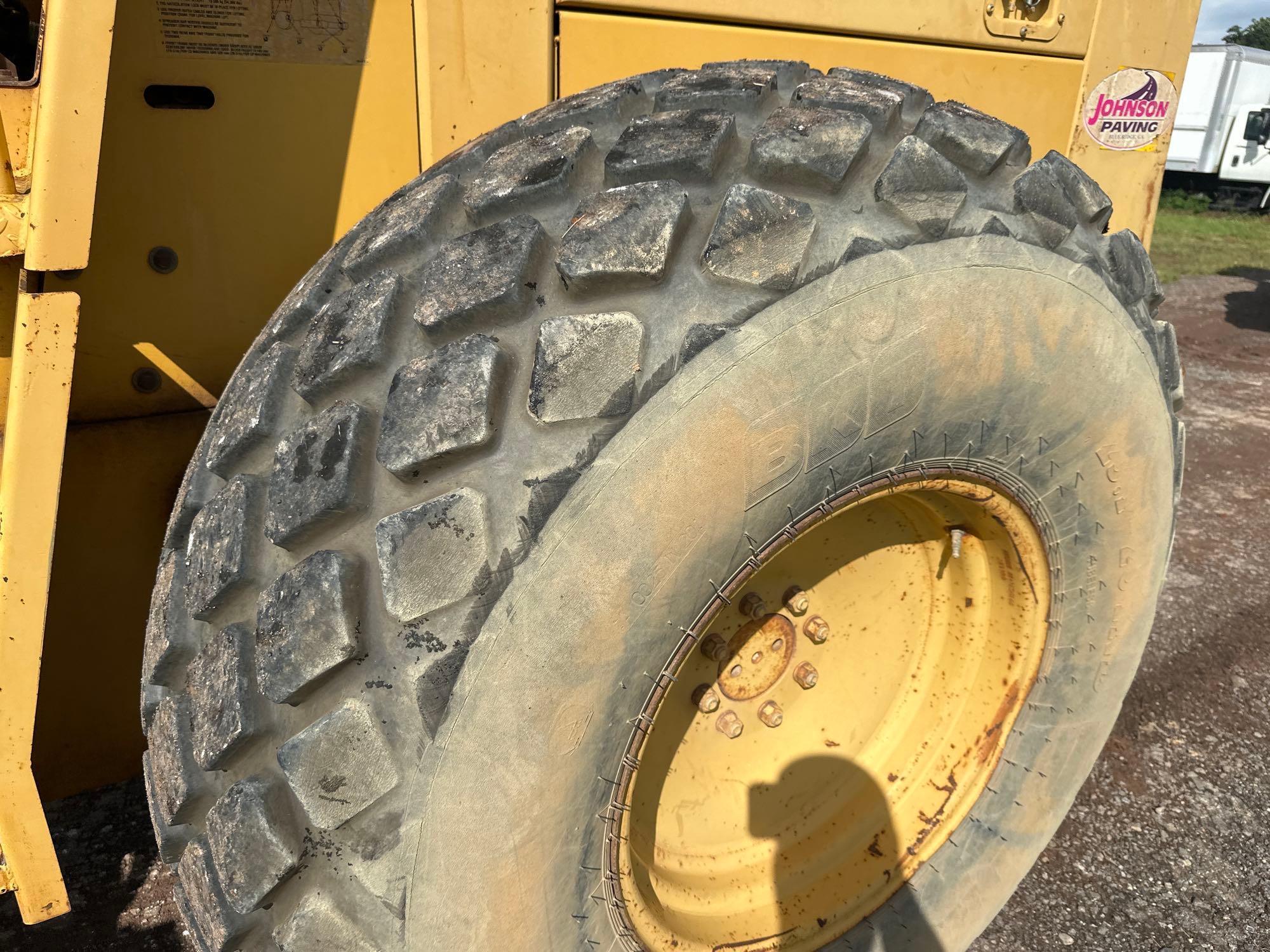 Caterpillar CS-563C