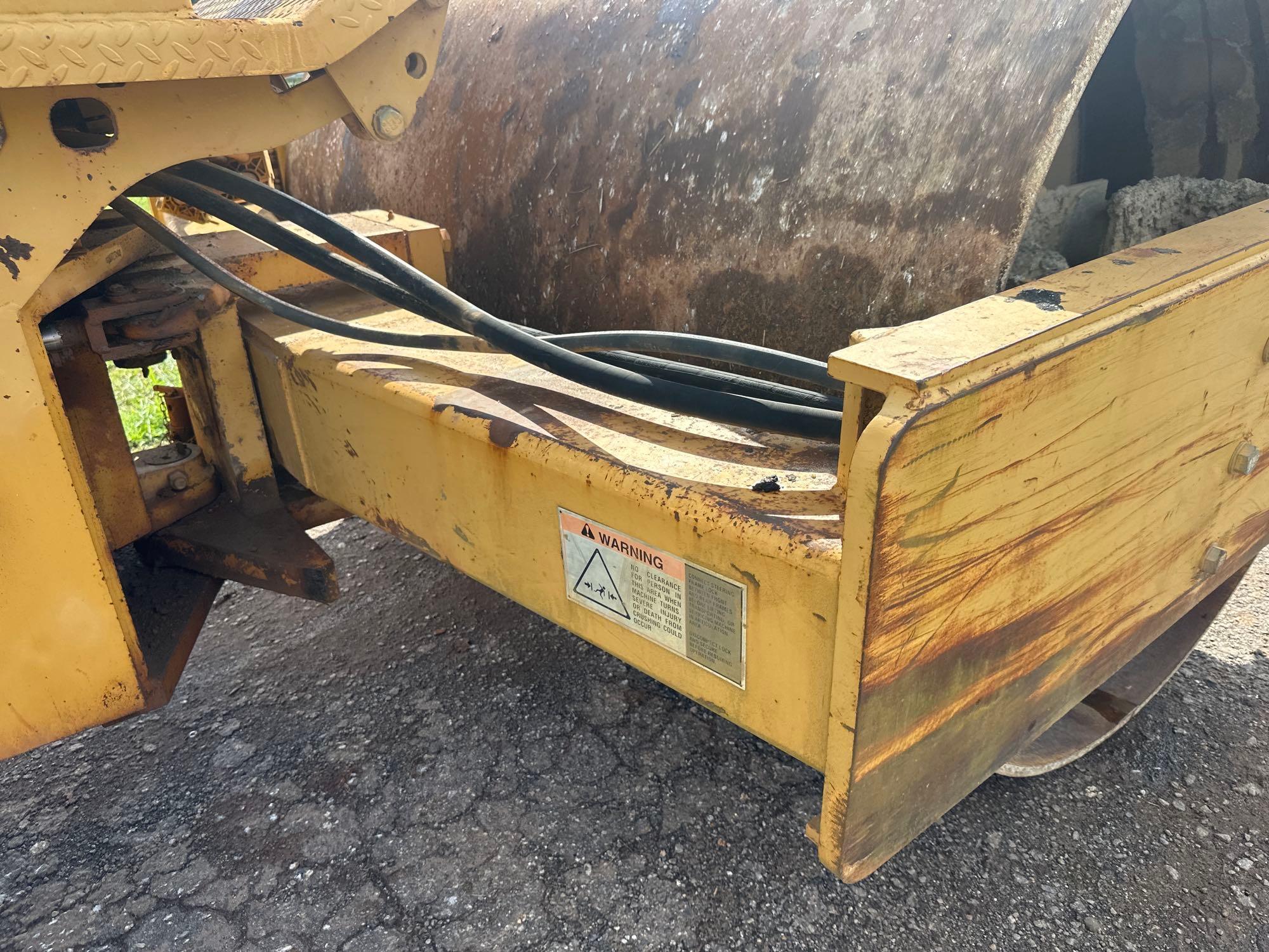 Caterpillar CS-563C
