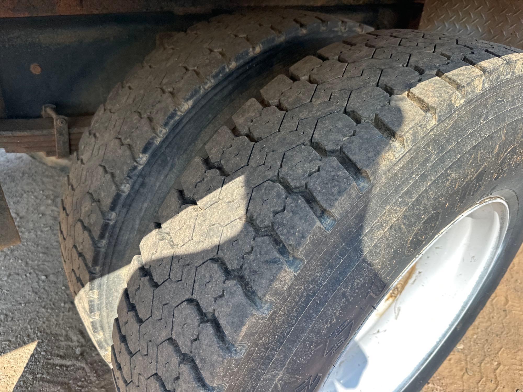 2004 International 4400