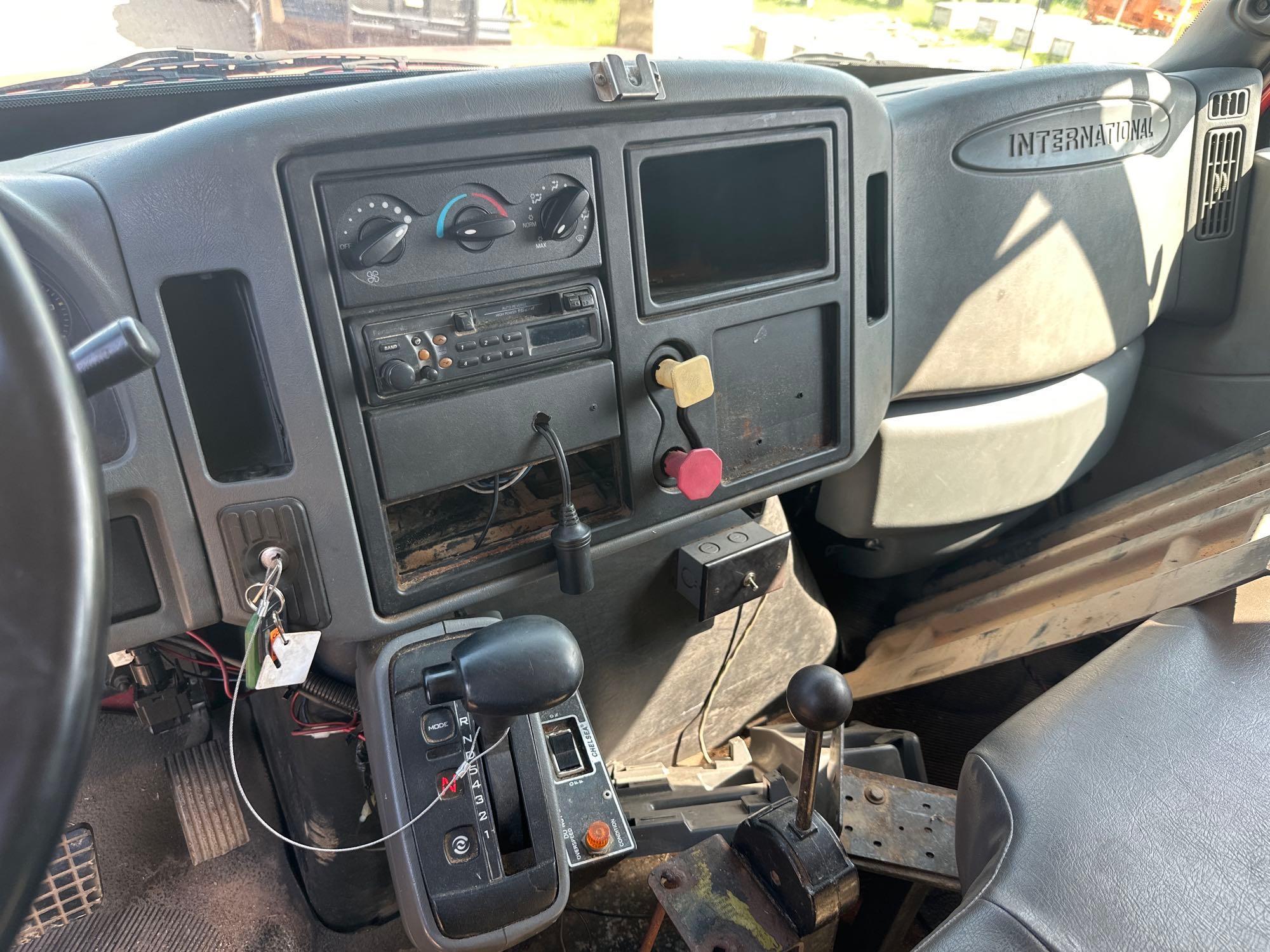 2004 International 4400
