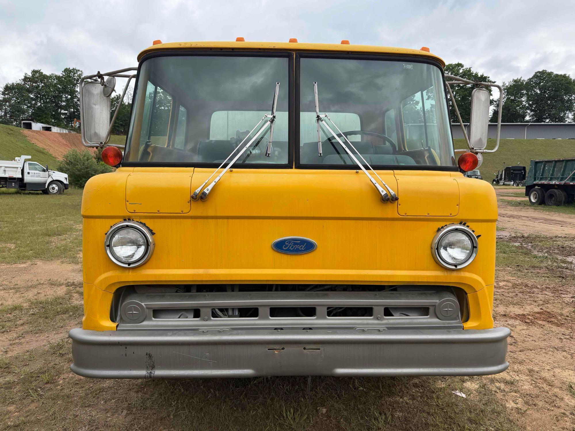1989 Ford C8000