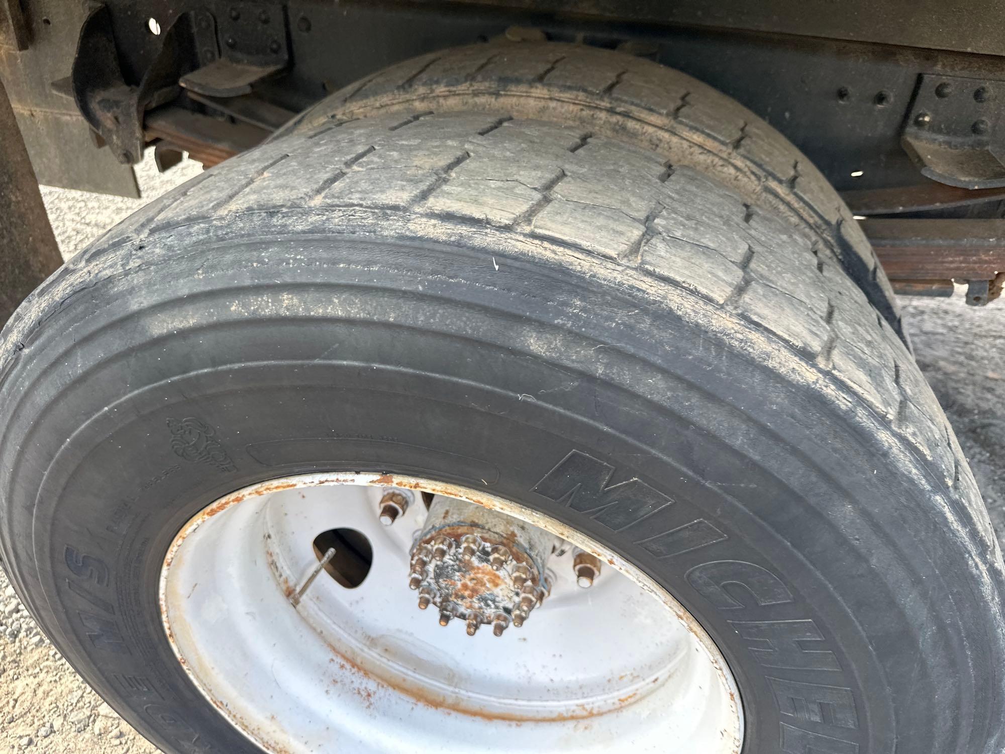 2000 GMC C7500