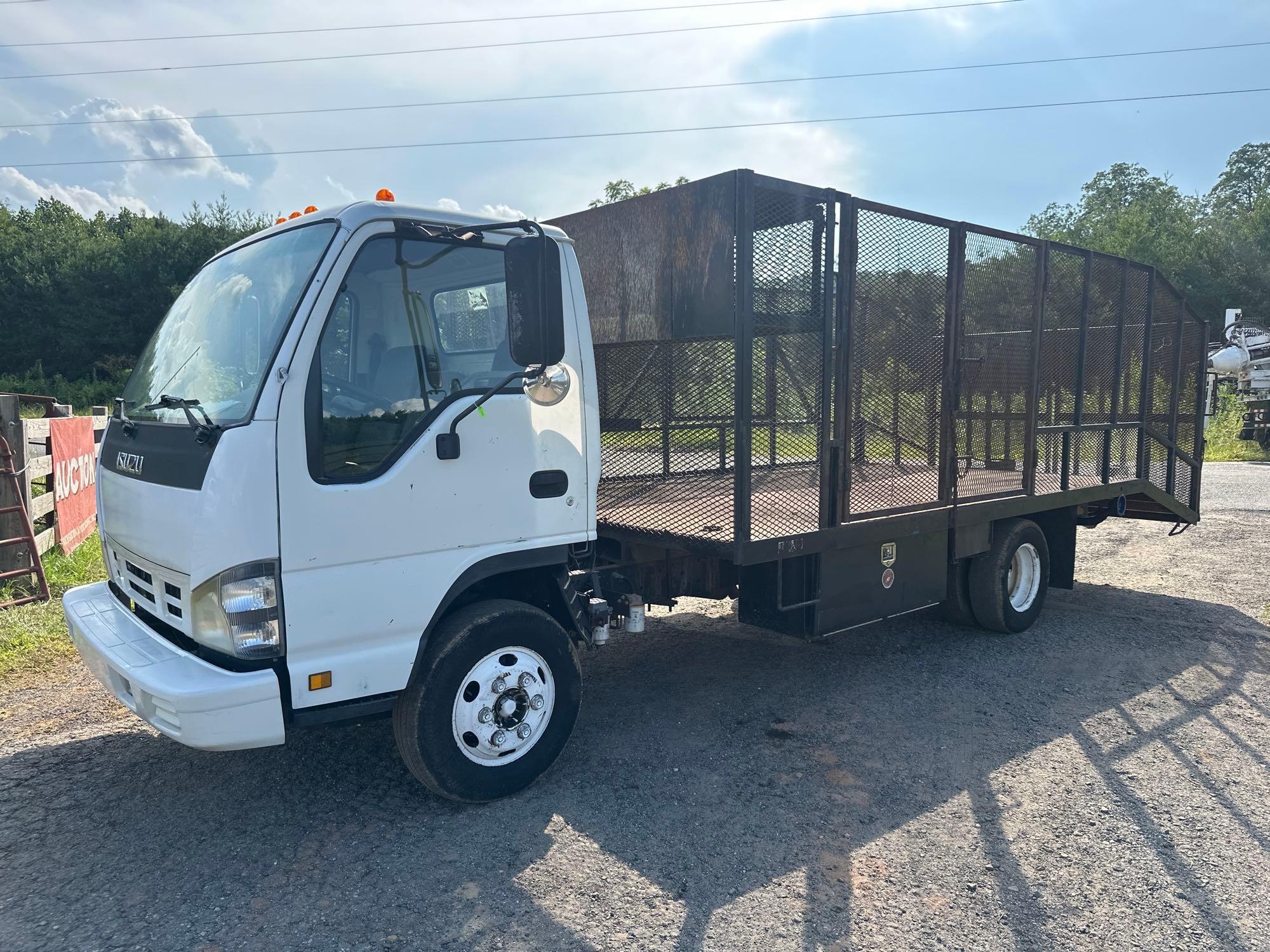 2007 Isuzu NPR-HD