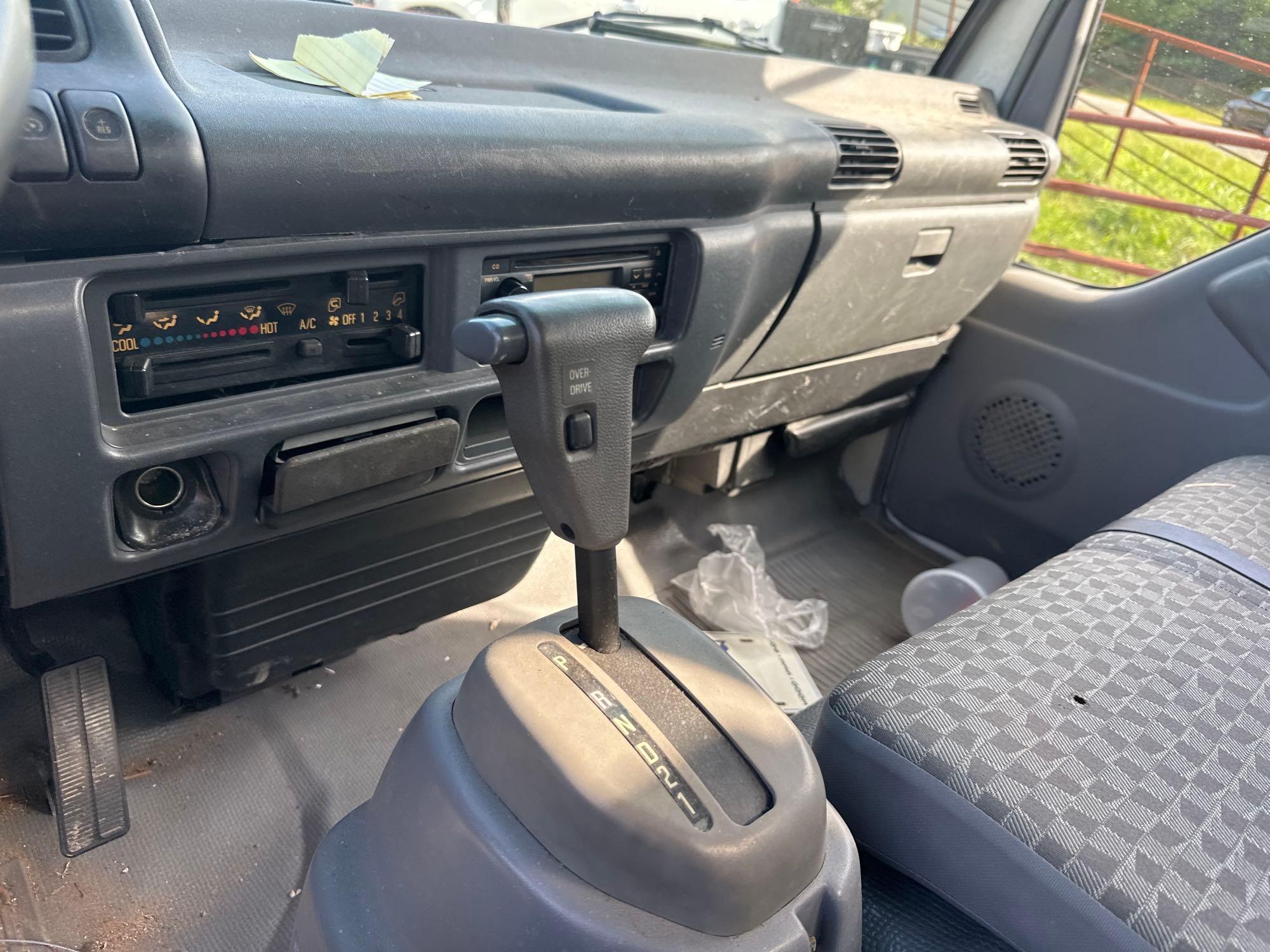 2007 Isuzu NPR-HD