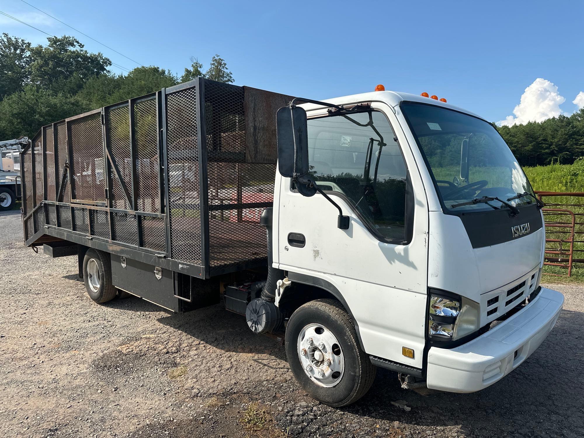 2007 Isuzu NPR-HD