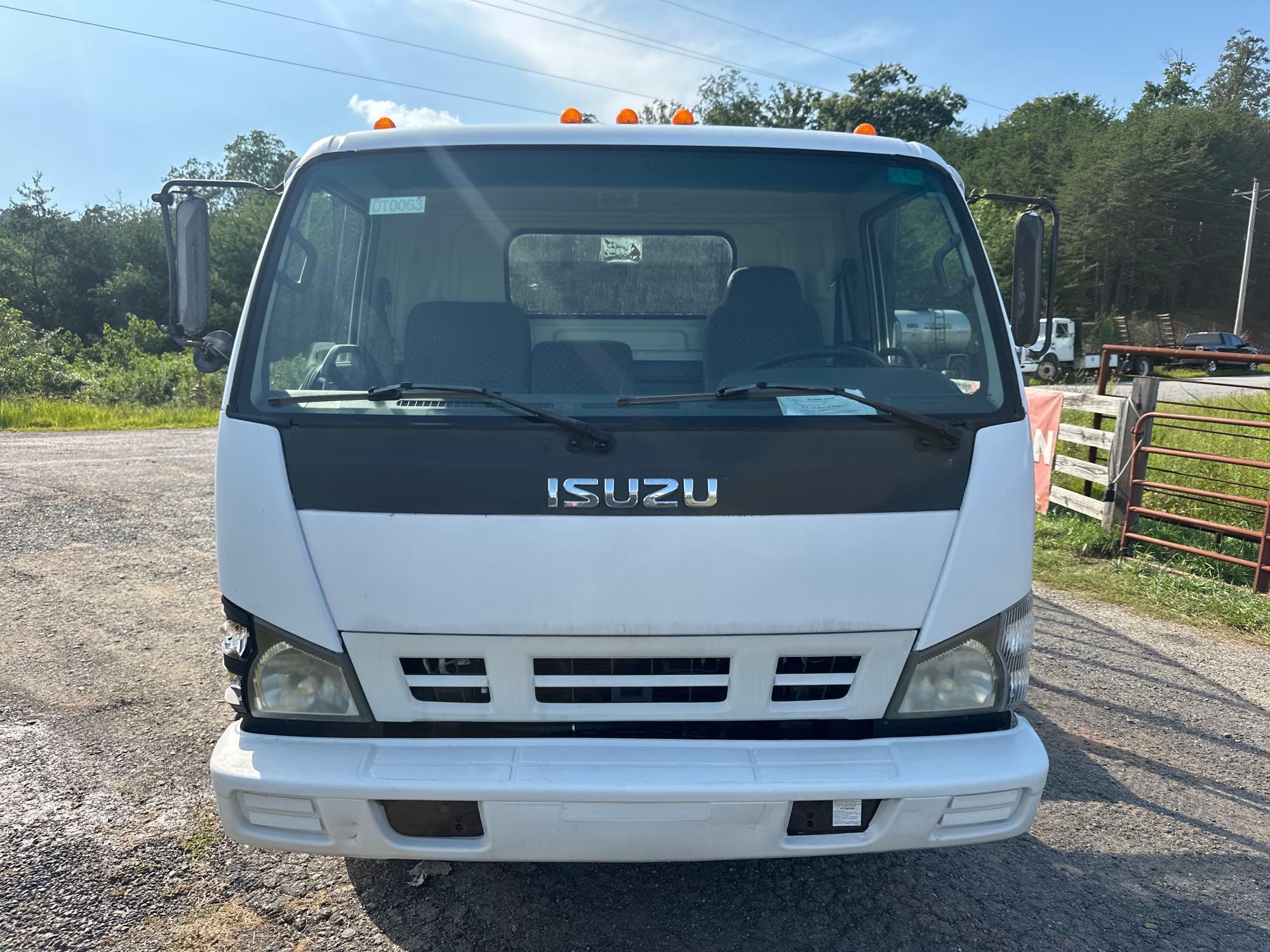 2007 Isuzu NPR-HD