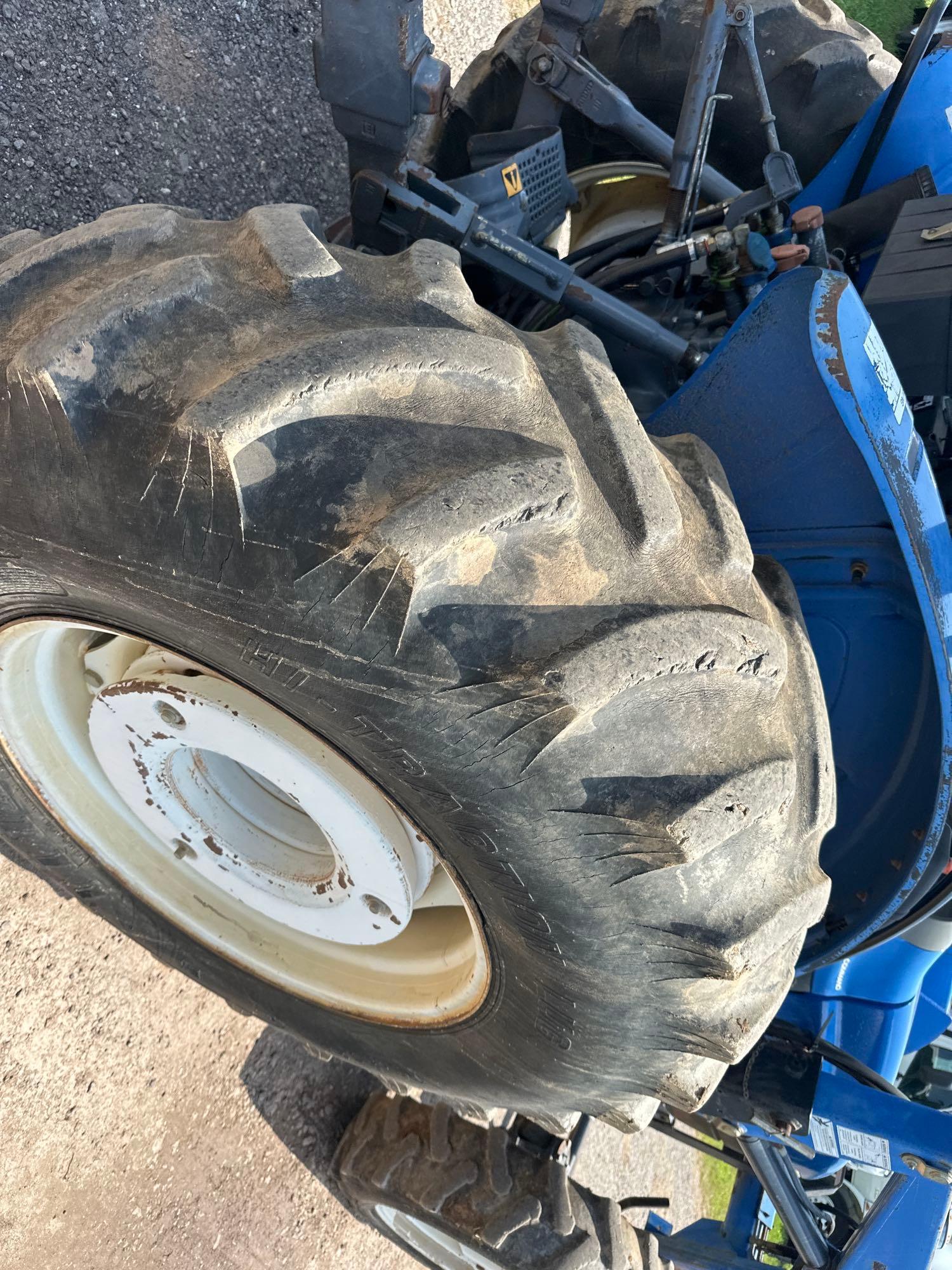 New Holland TN75