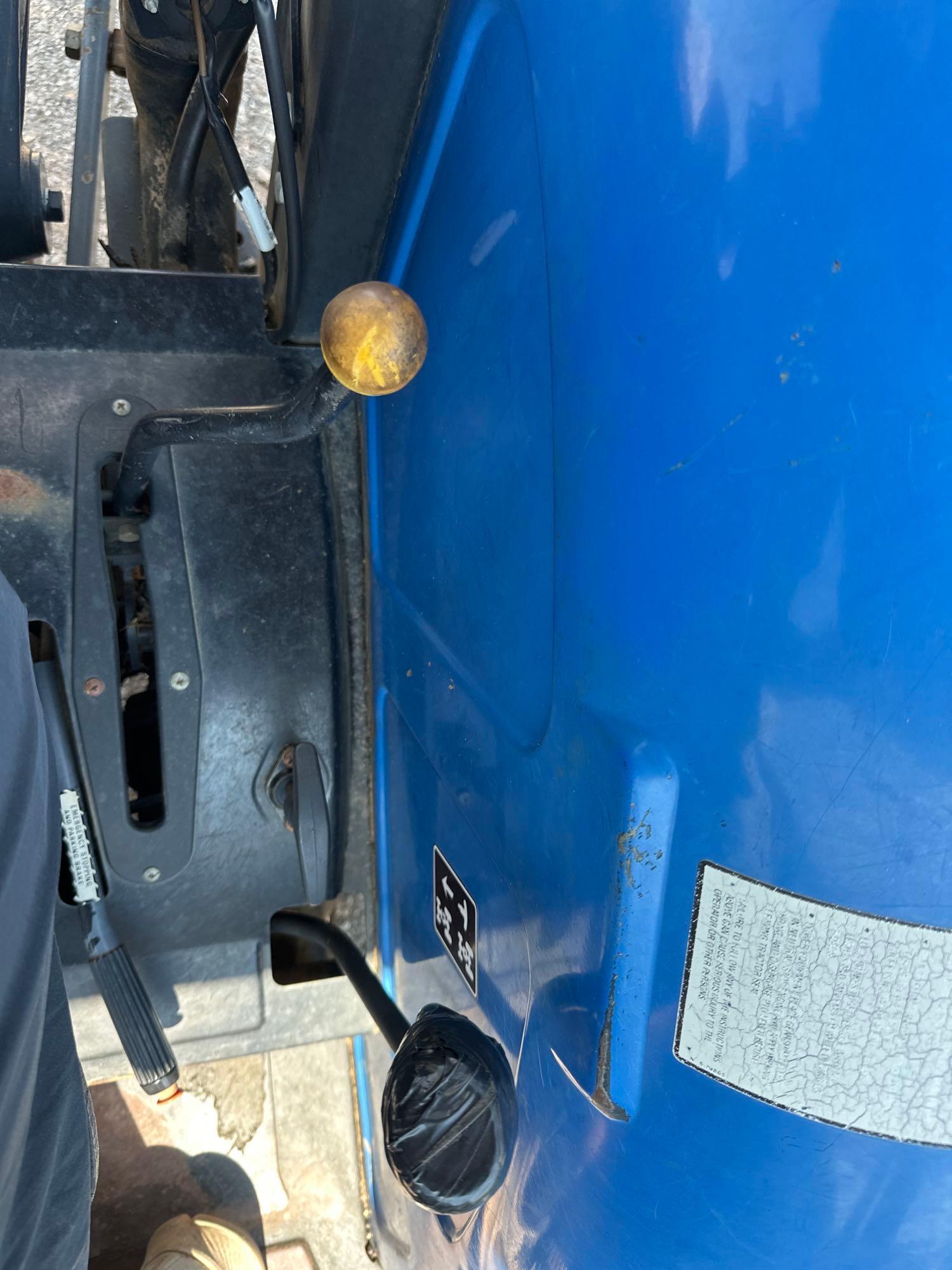 New Holland TN75