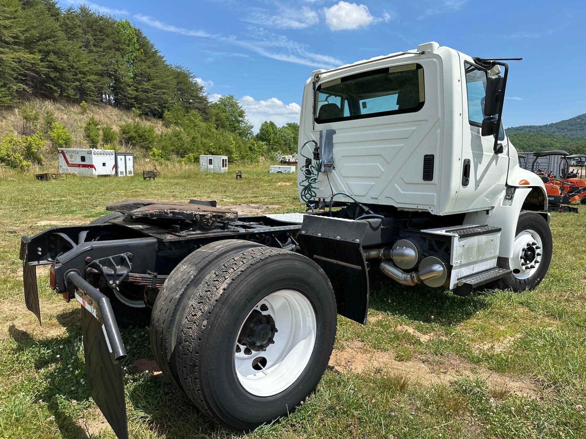 2016 International DuraStar 4400