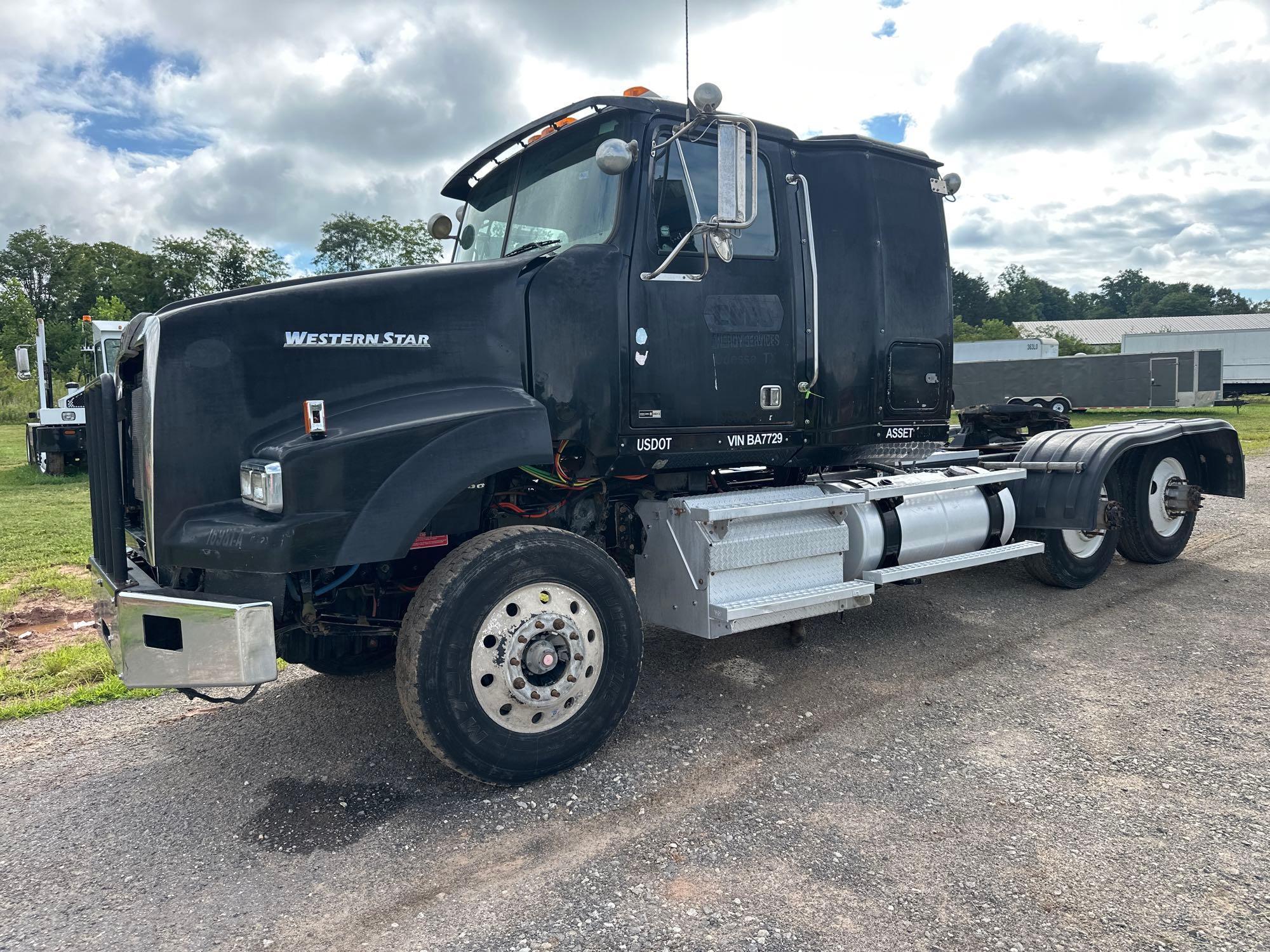 INOP/NON-RUNNING 2011 Western Star 4900 Sleeper Truck, VIN # 5KJJALDV9BPBA7729