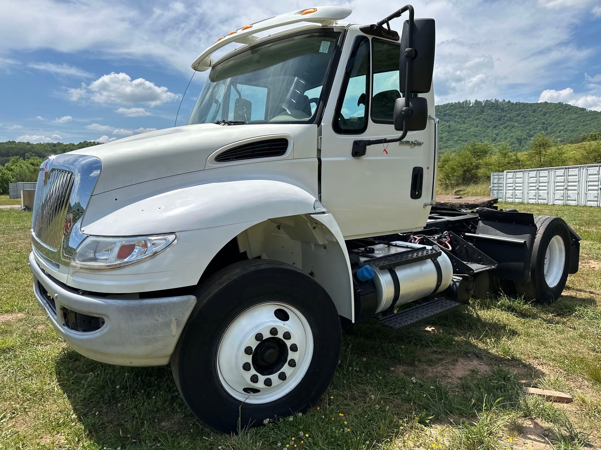 2016 International DuraStar 4400