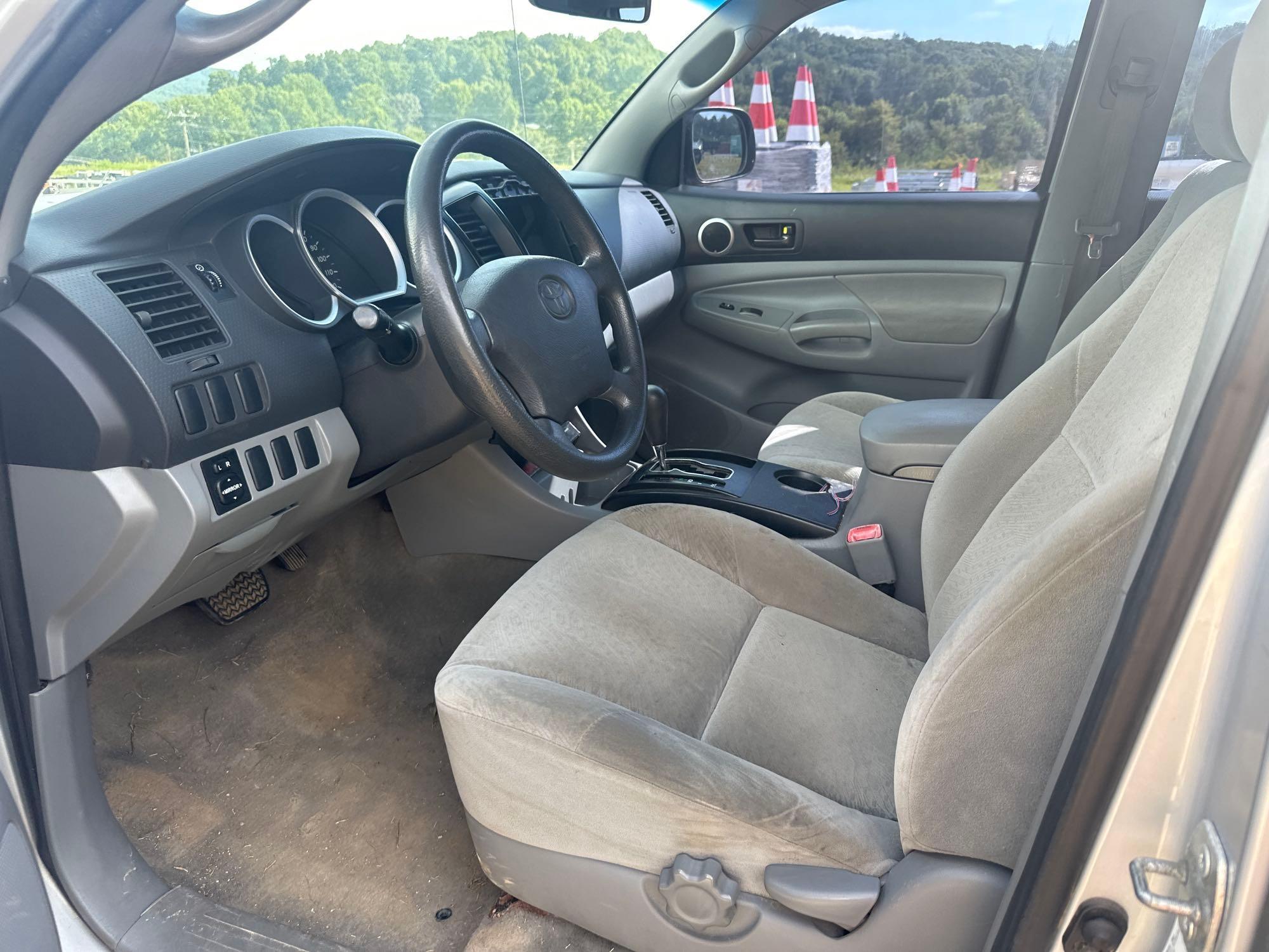 2006 Toyota TACOMA
