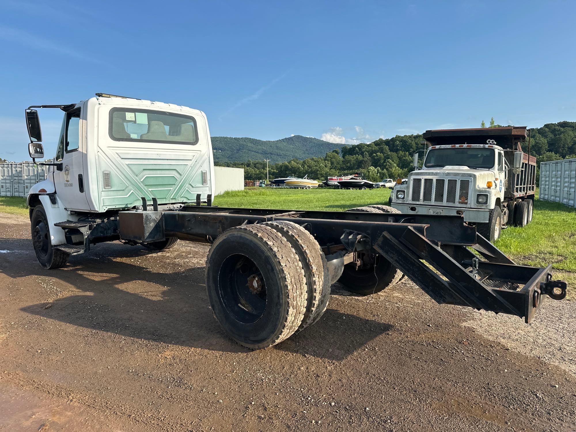 2002 International 4300