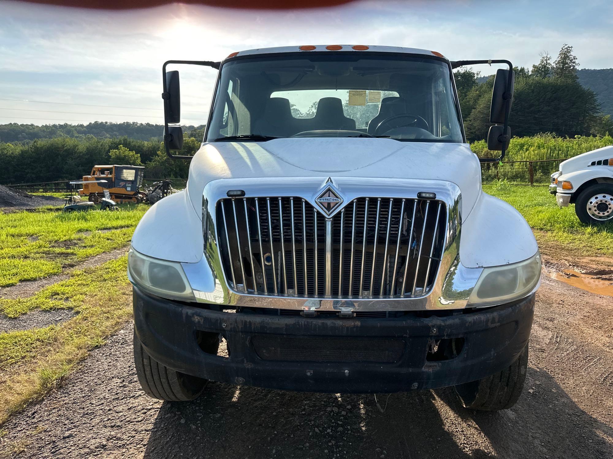 2002 International 4300