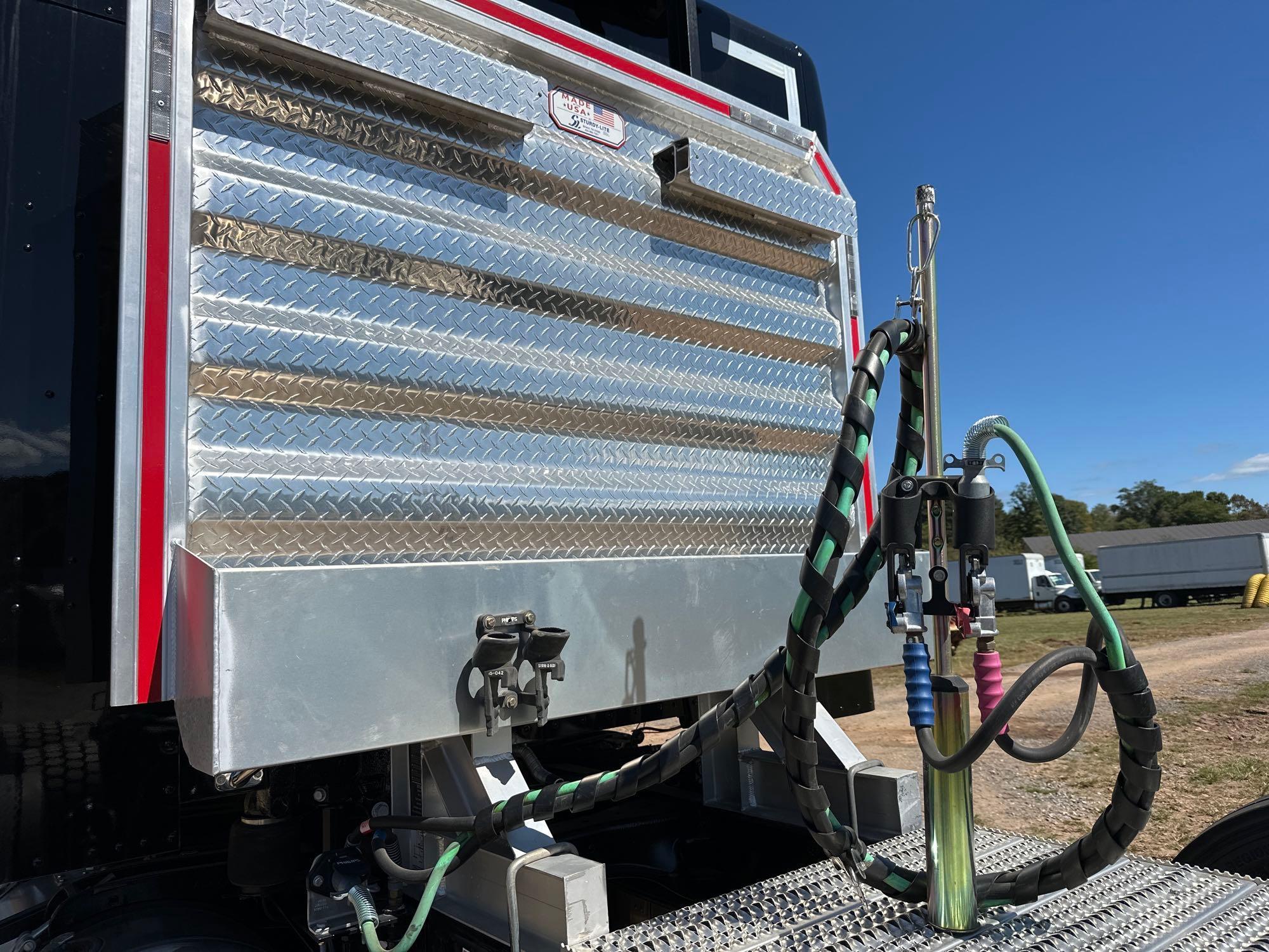 2025 Peterbilt 567