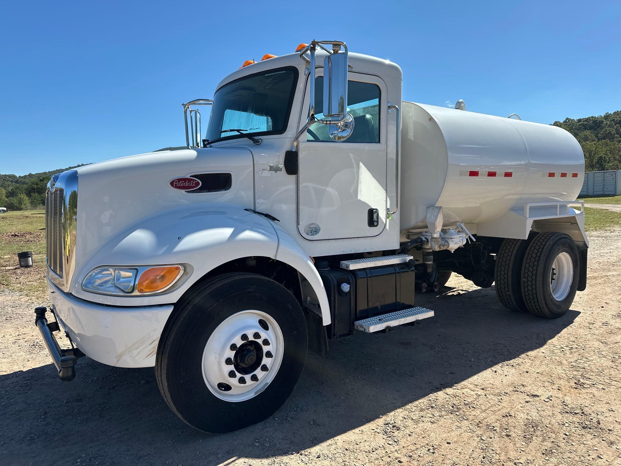2017 Peterbilt 337