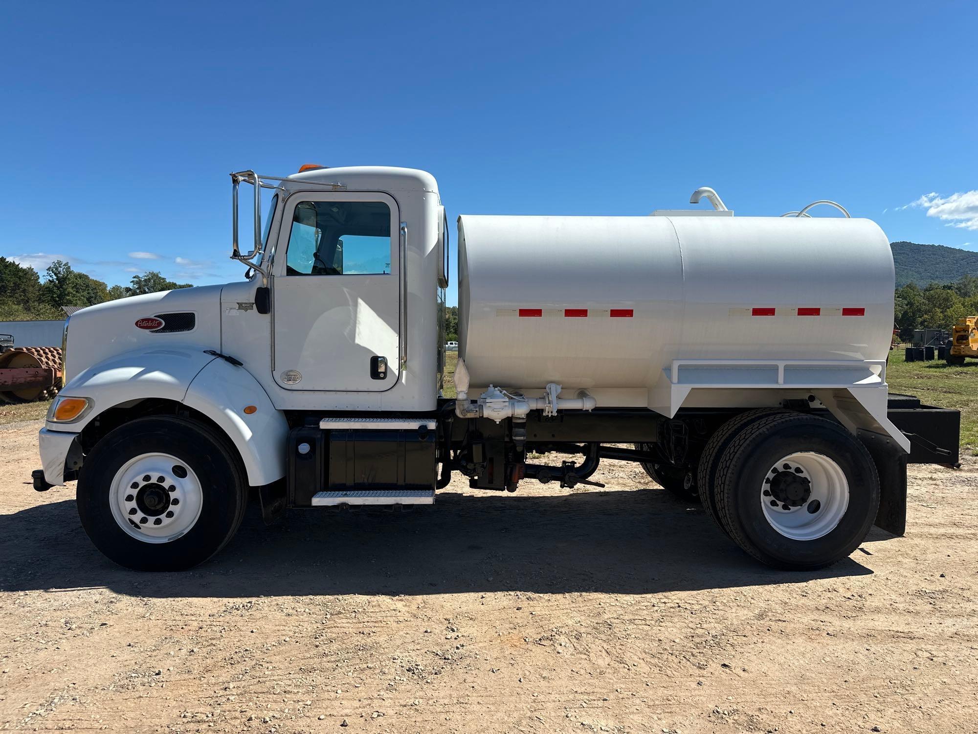 2017 Peterbilt 337