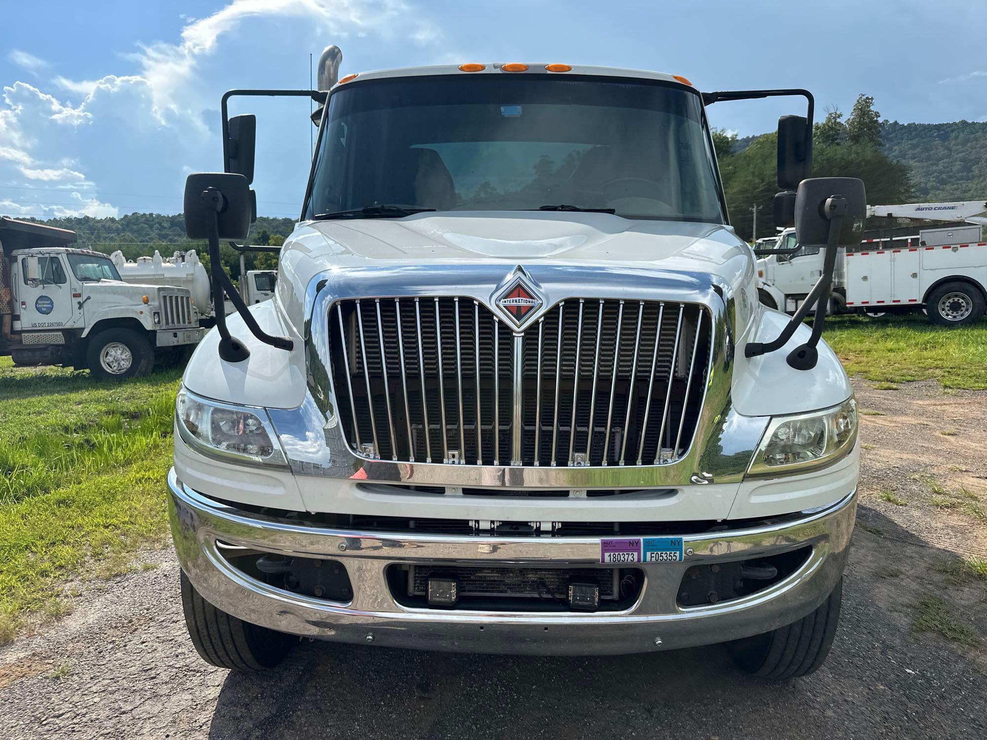 2017 International WORKSTAR