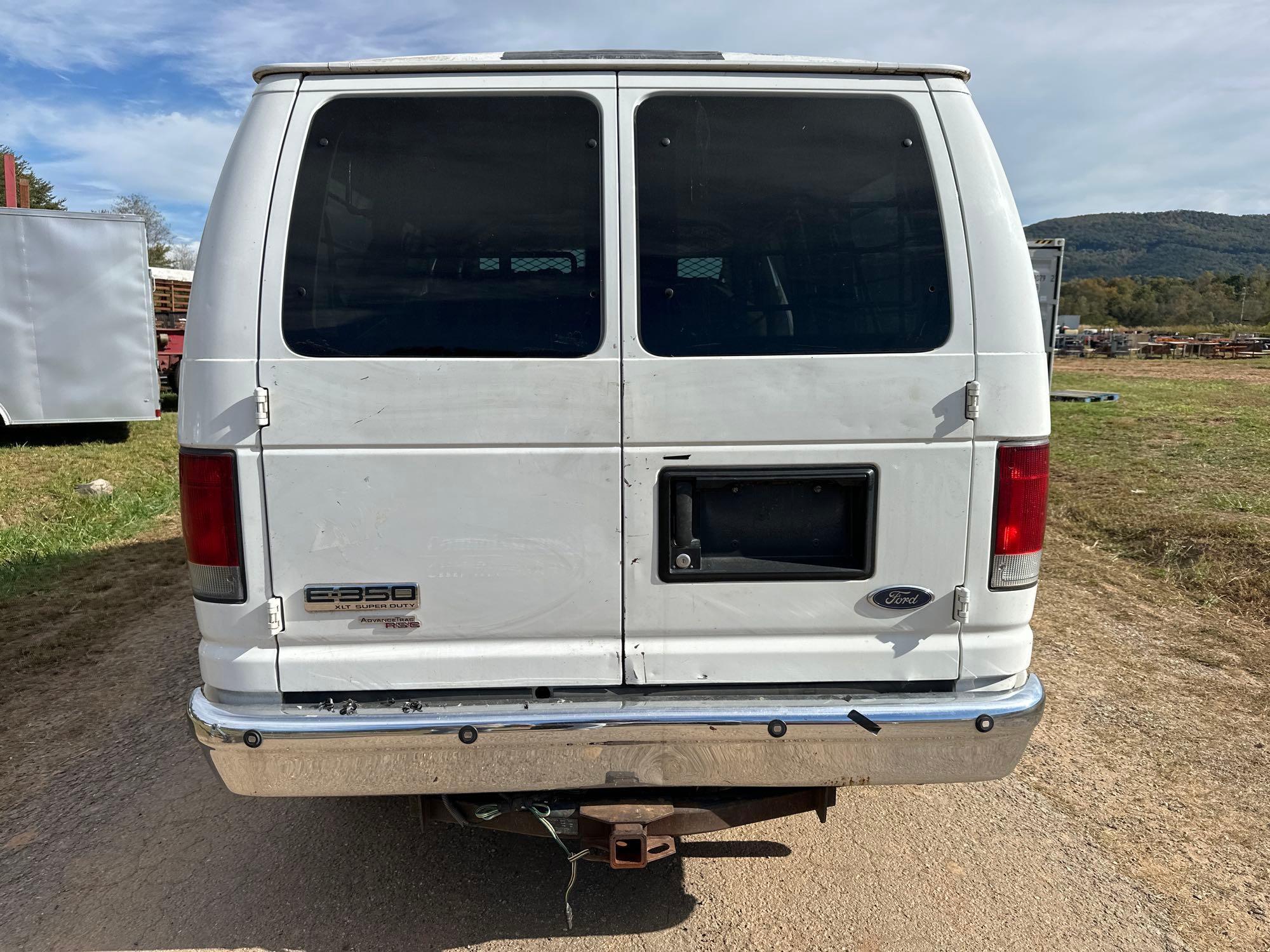2008 Ford Econoline Van